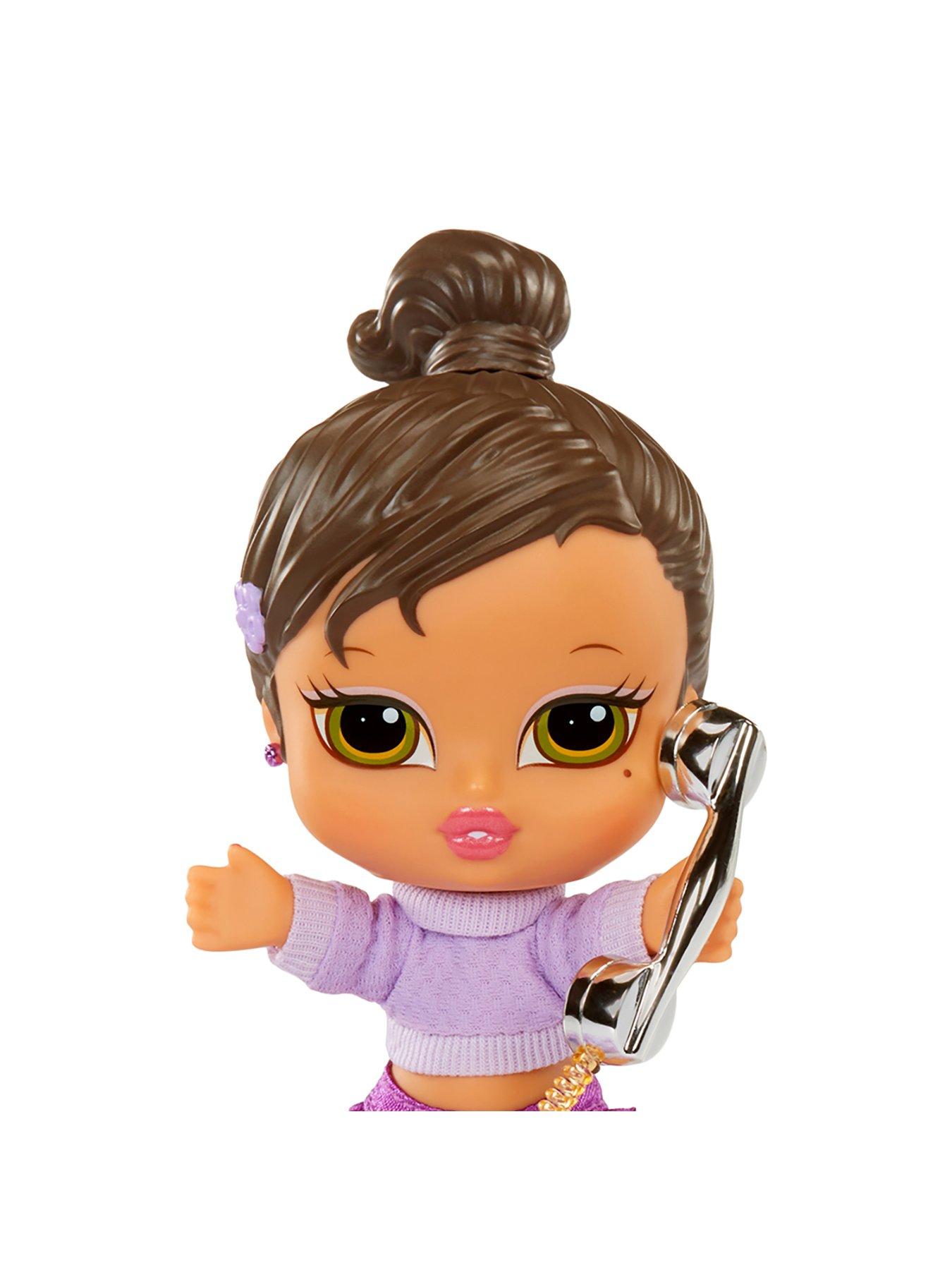 Image 5 of 6 of Bratz Babyz Runwayz Doll- Yasmin