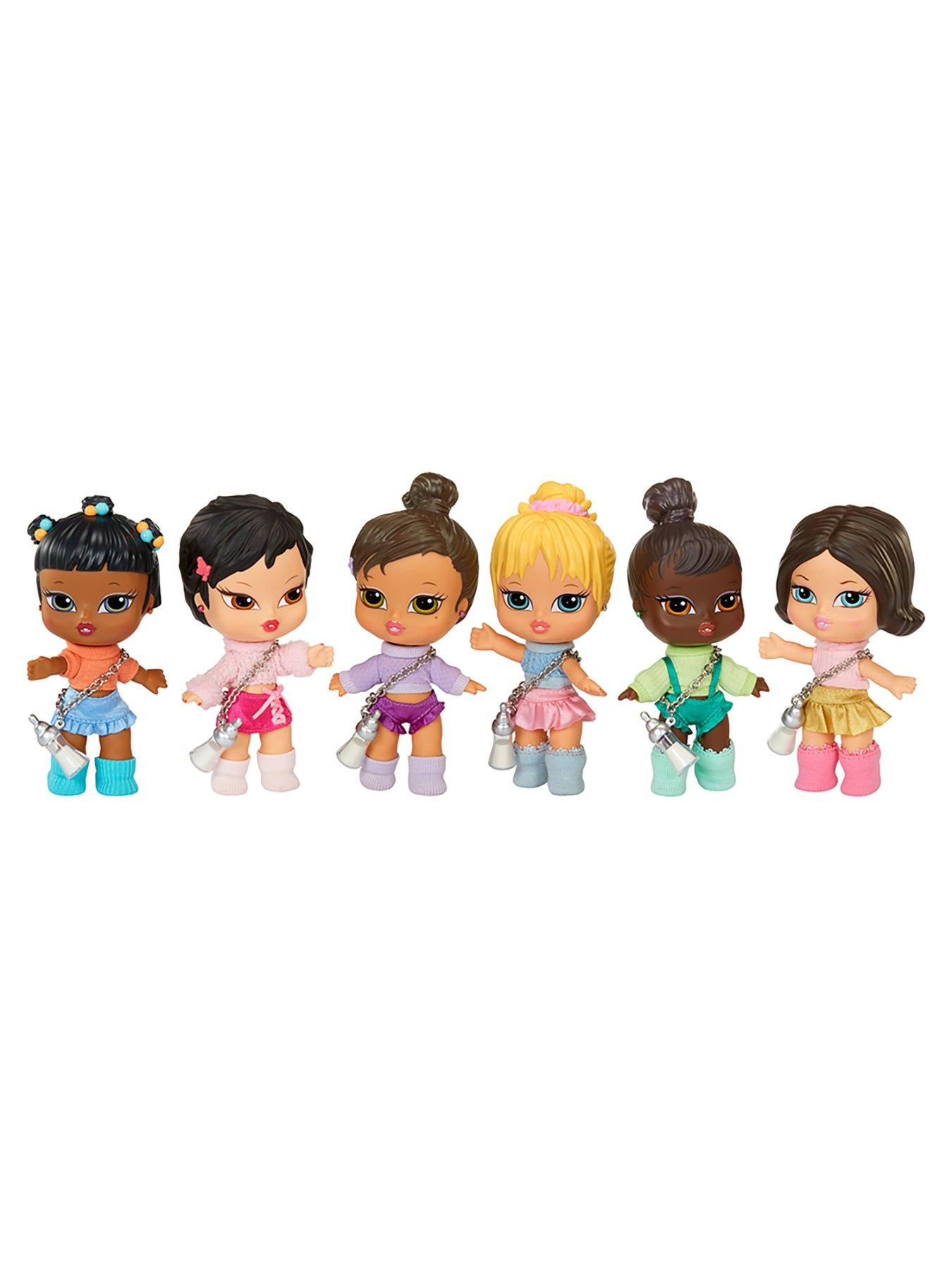 Image 6 of 6 of Bratz Babyz Runwayz Doll- Yasmin