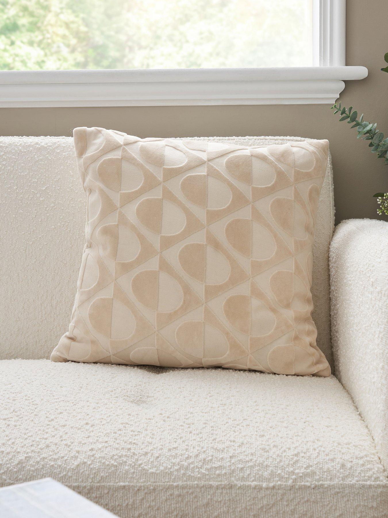 undefined Geo Classical Cushion