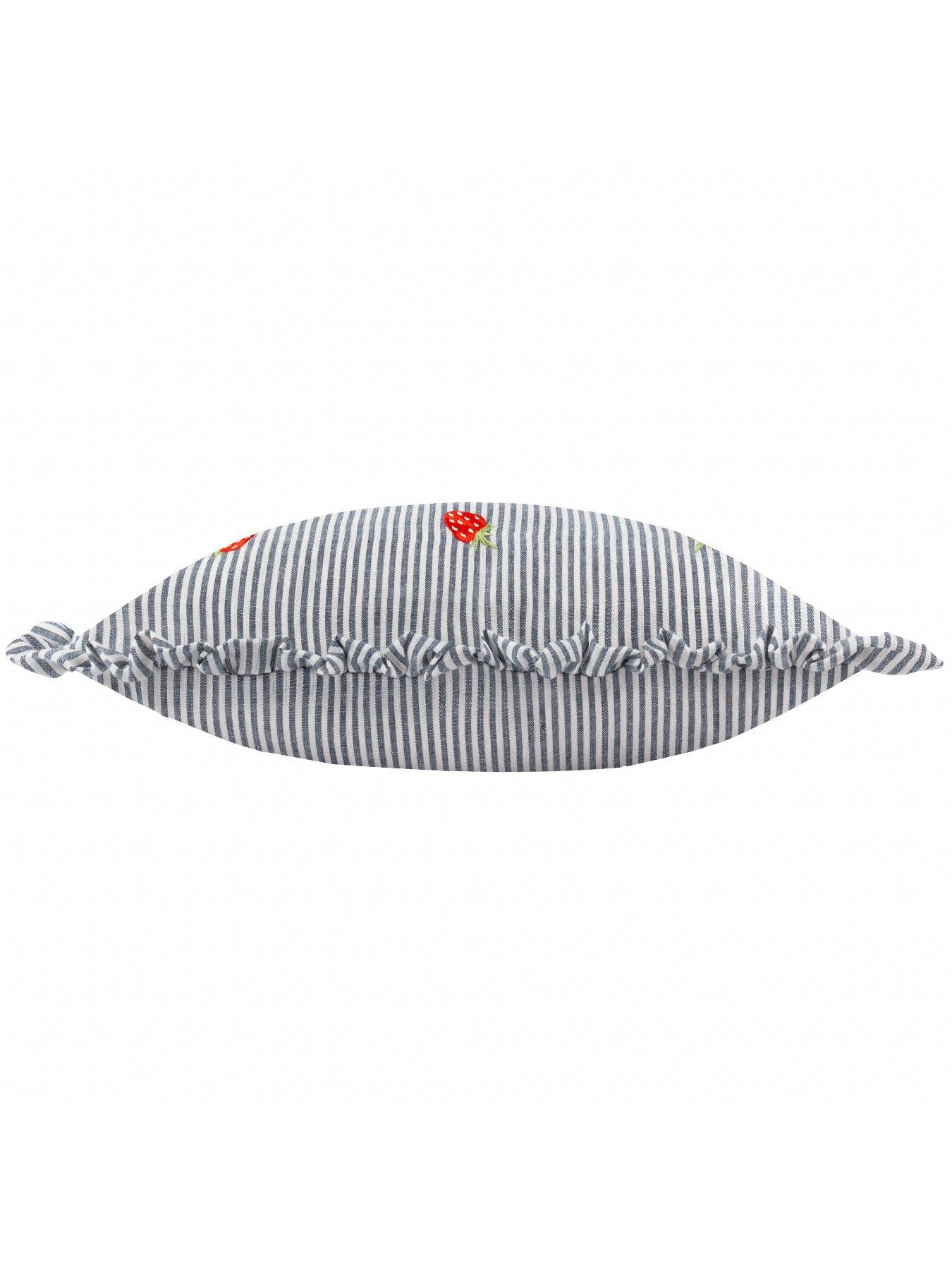 Image 4 of 6 of Furn Les Fruites Strawberries Cushion &ndash; 30 x 50 cm