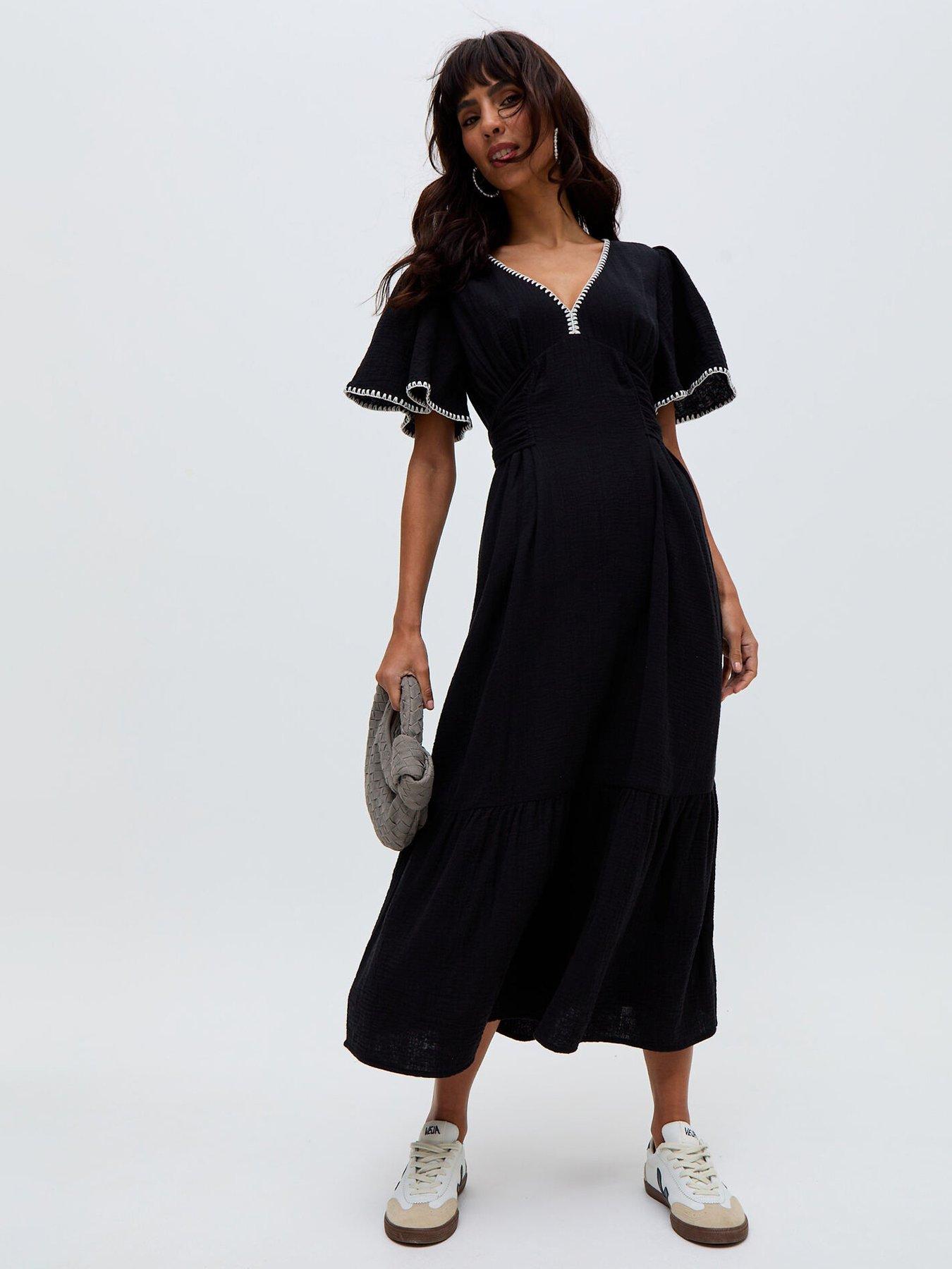 Image 1 of 6 of Raffya Delilah V-neck Front Tie Midi Dress - Black