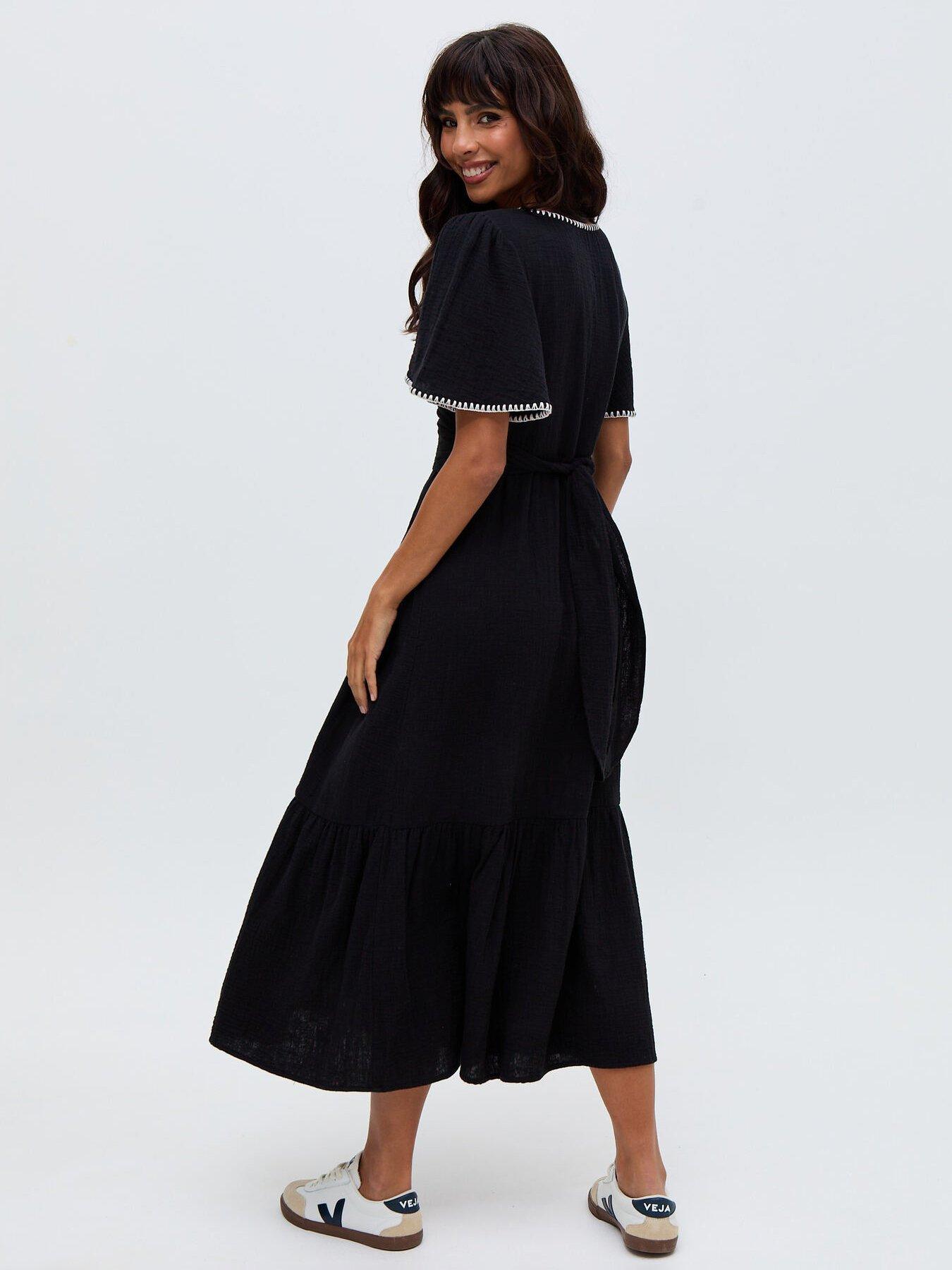 Image 2 of 6 of Raffya Delilah V-neck Front Tie Midi Dress - Black