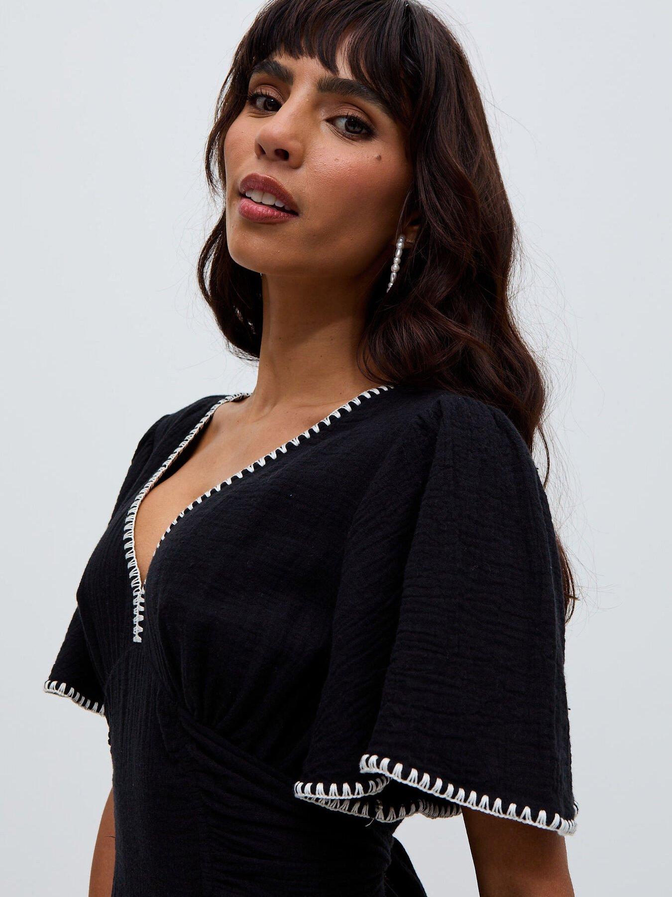 Image 6 of 6 of Raffya Delilah V-neck Front Tie Midi Dress - Black