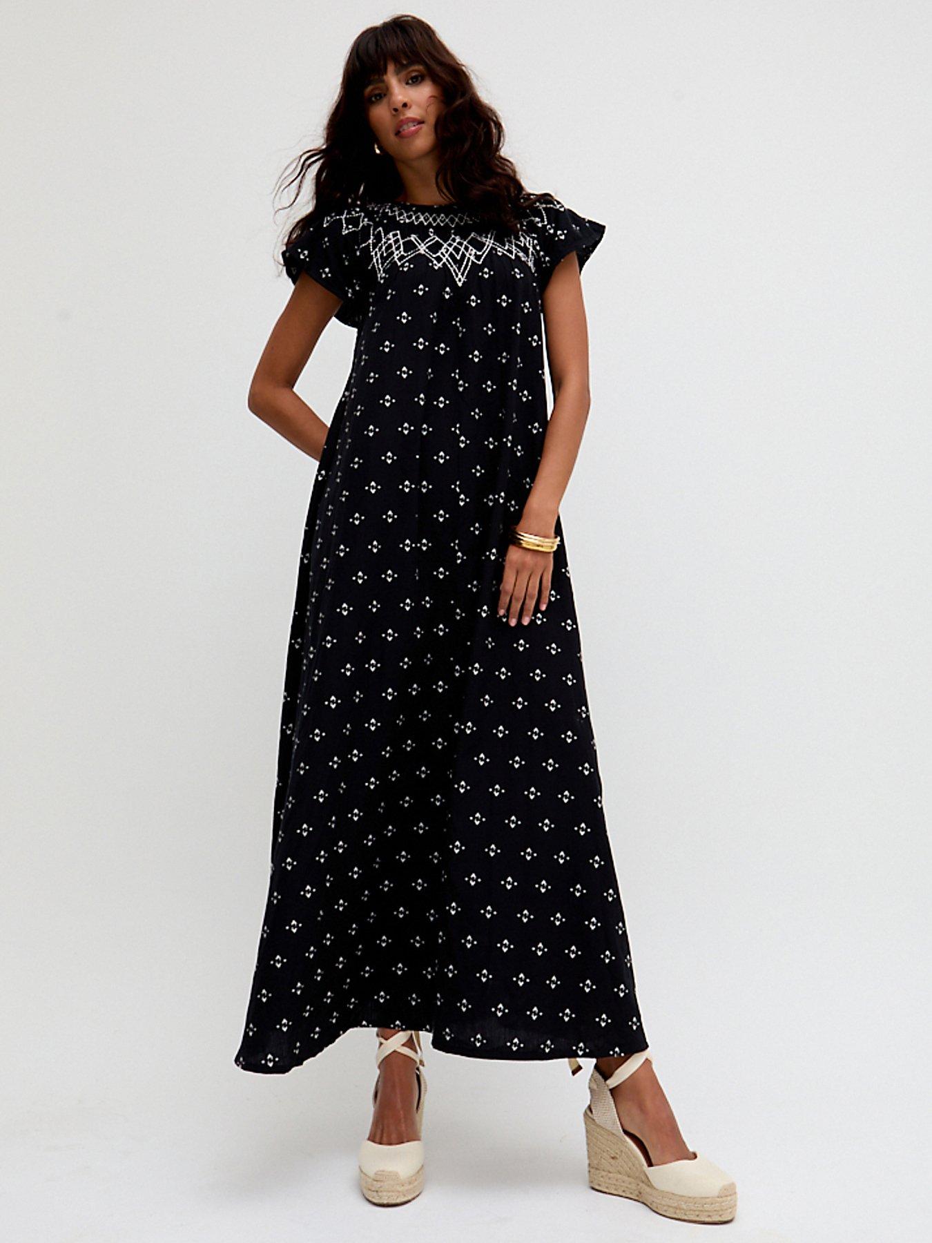 undefined Willow Embroidered Shirring Jacquard Maxi Dress - Black