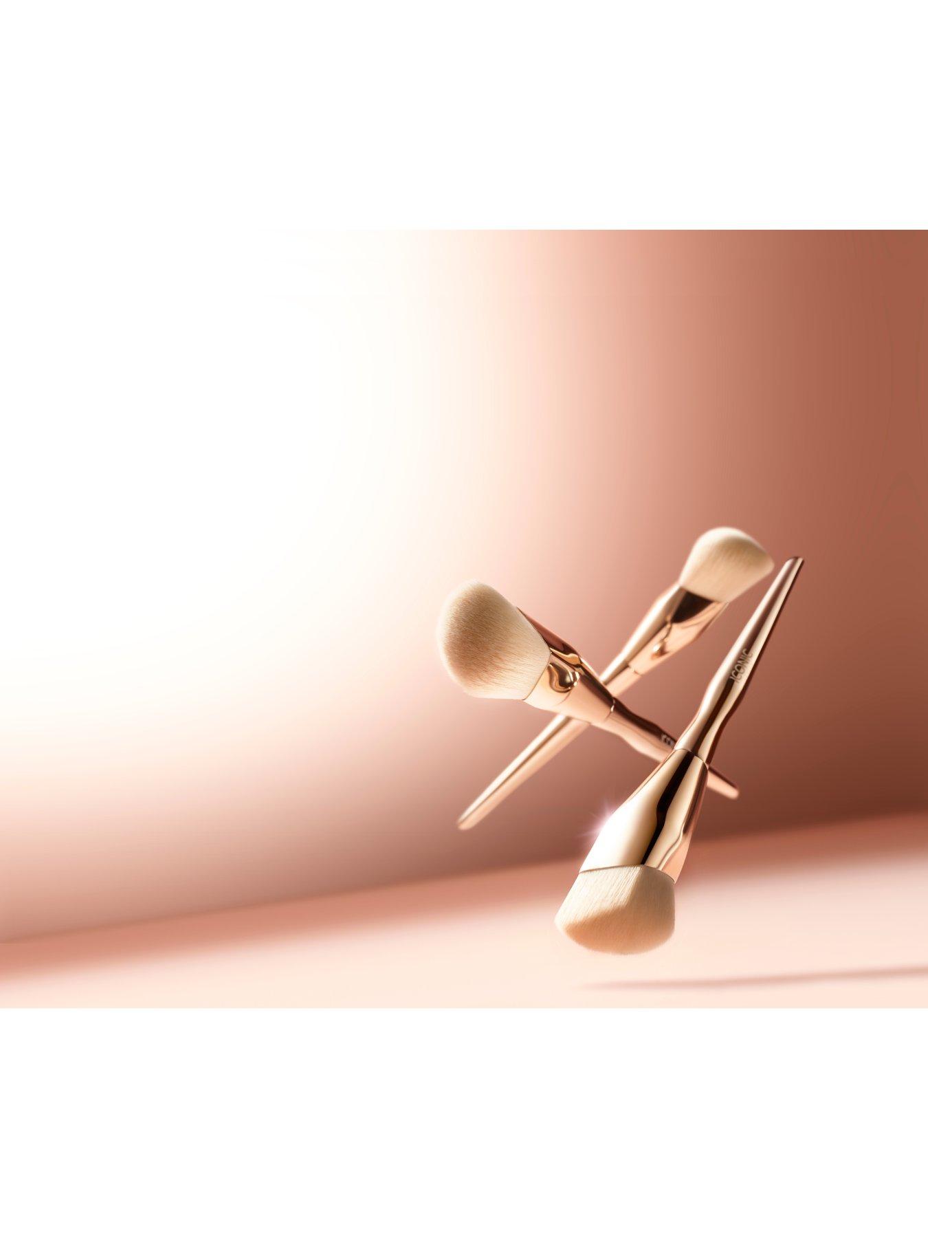 Image 3 of 5 of Iconic London Complexion Brush