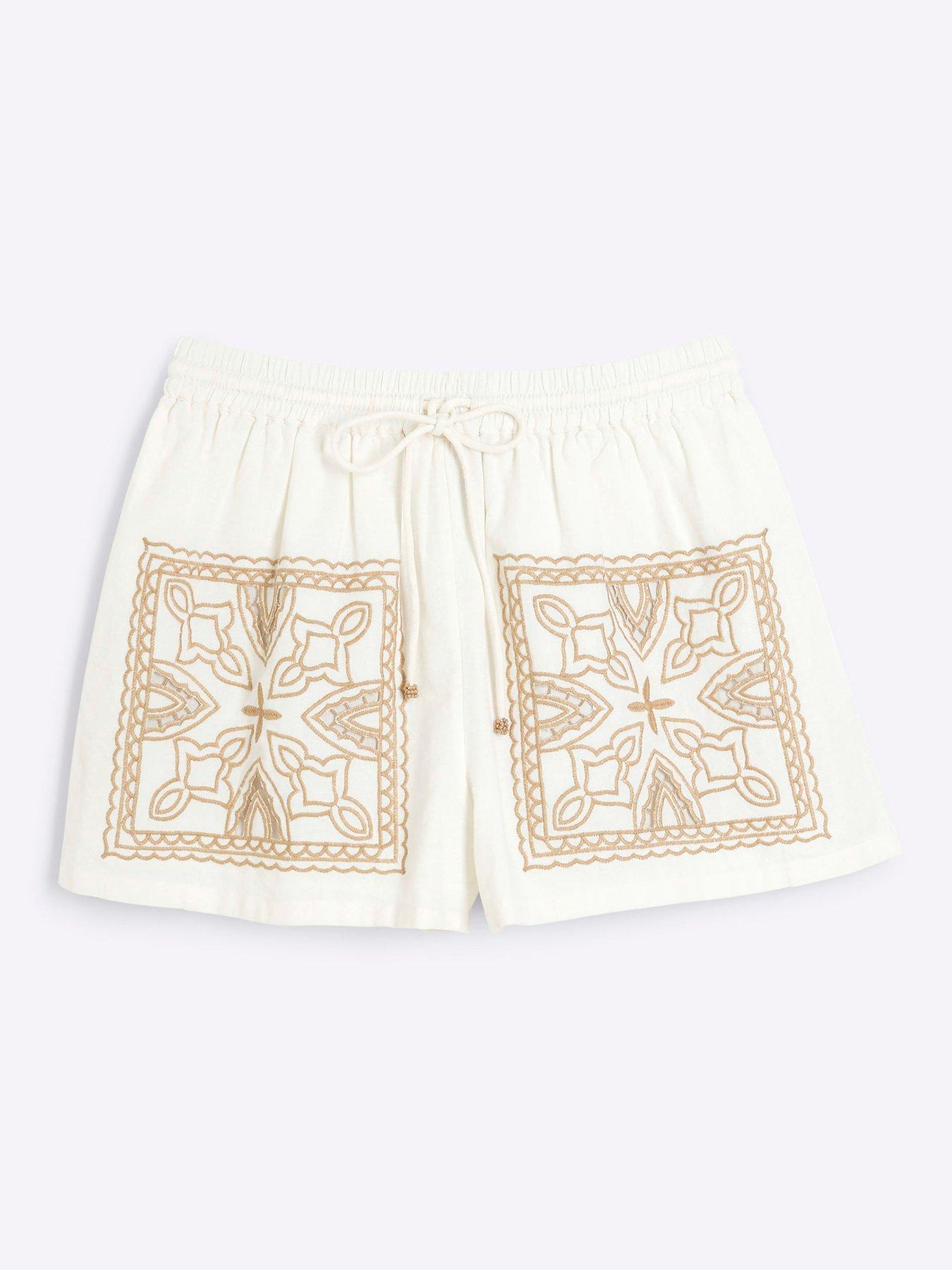 Image 6 of 6 of River Island Cutwork Short - Cream