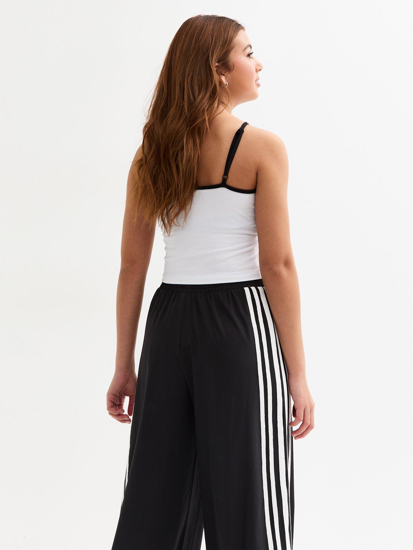 Image 2 of 4 of New Look 915 Girls Contrast Trim Cami Top - White