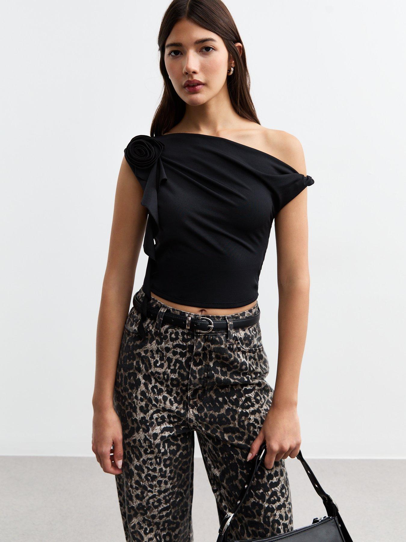 undefined Off The Shoulder Cropped Top - Black