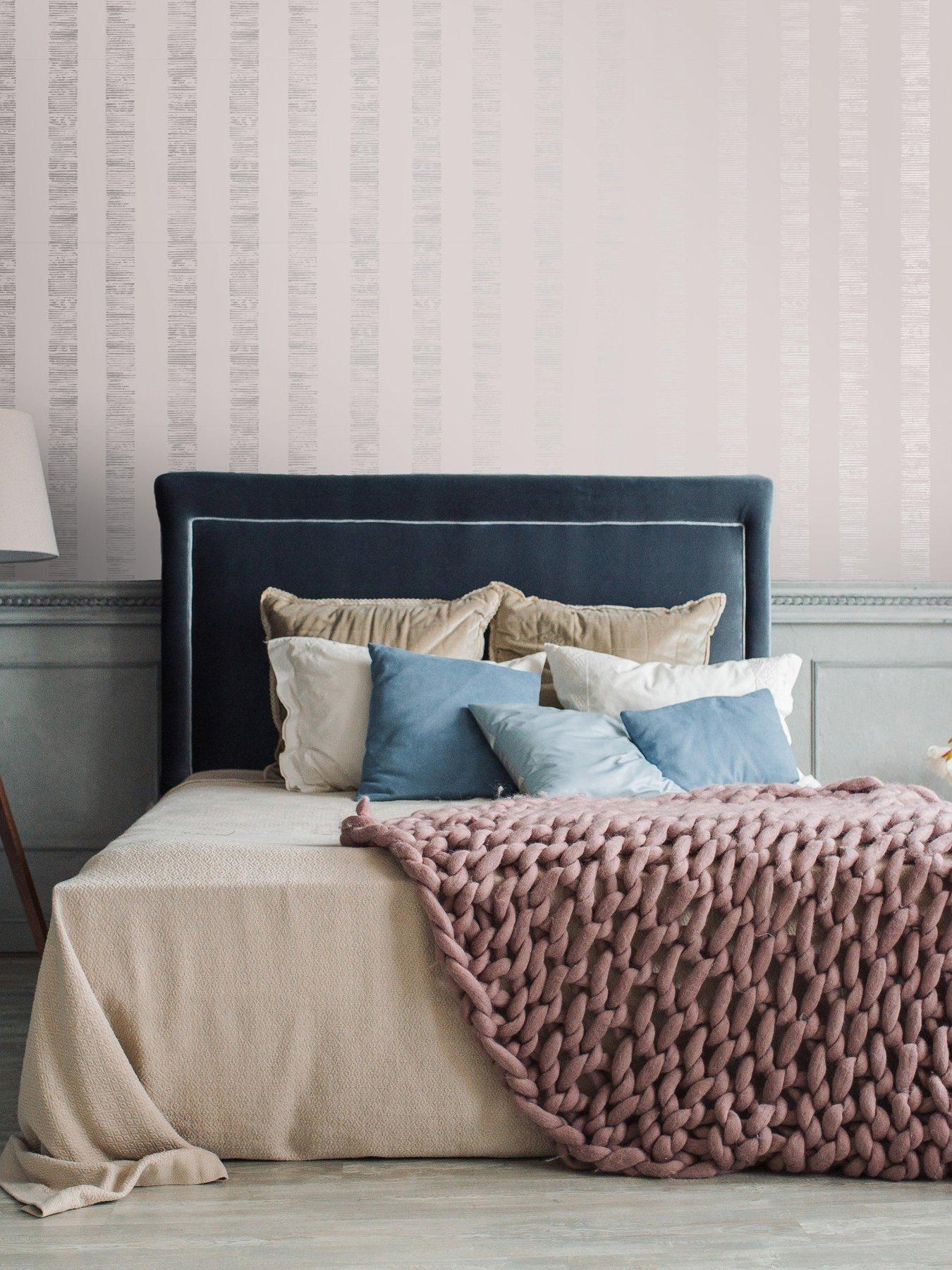 undefined Nwg Mara Stripe - Neutral Wallpaper