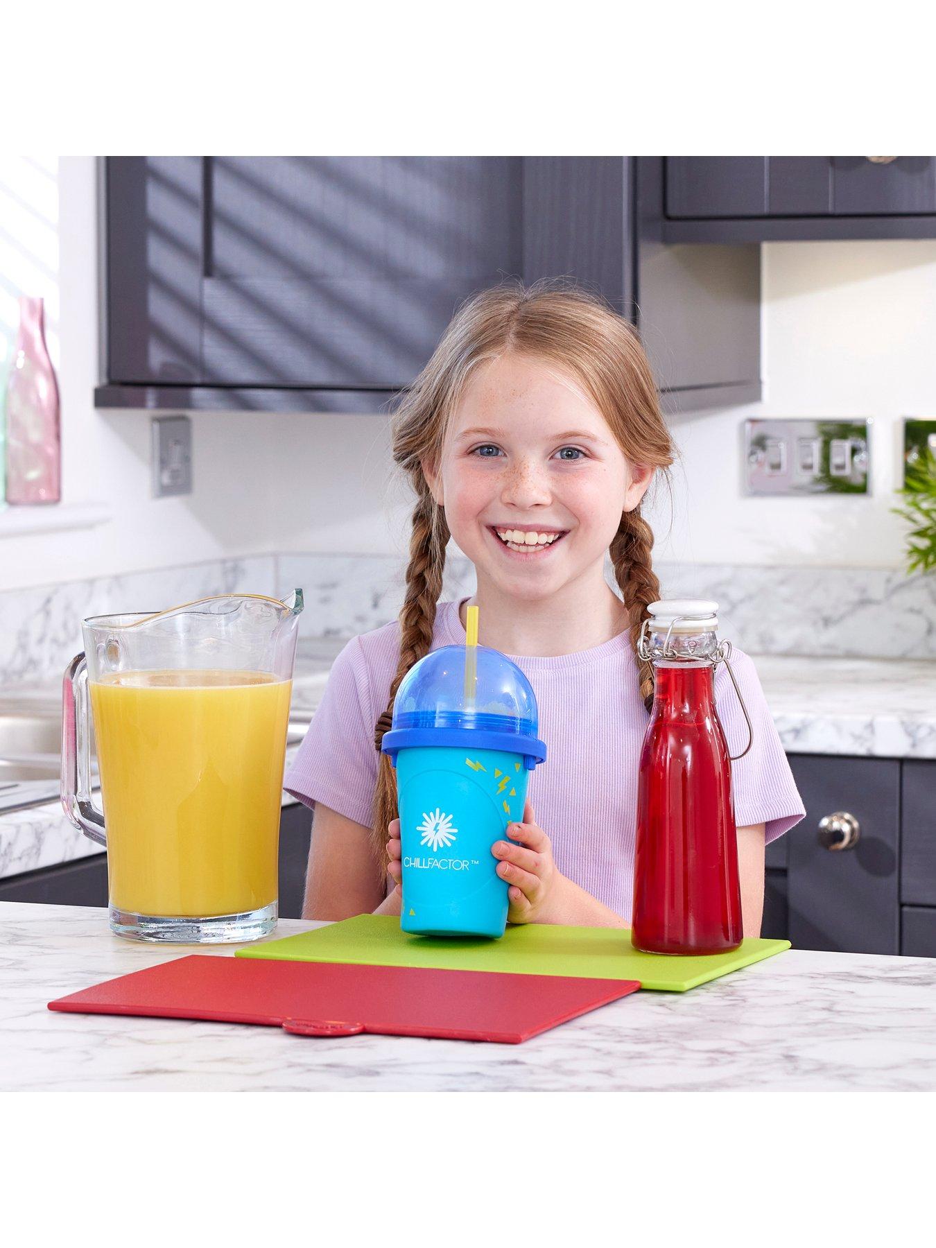 Image 6 of 8 of Chill Factor Slushy Maker Colour Shock - Totally Cool Blue