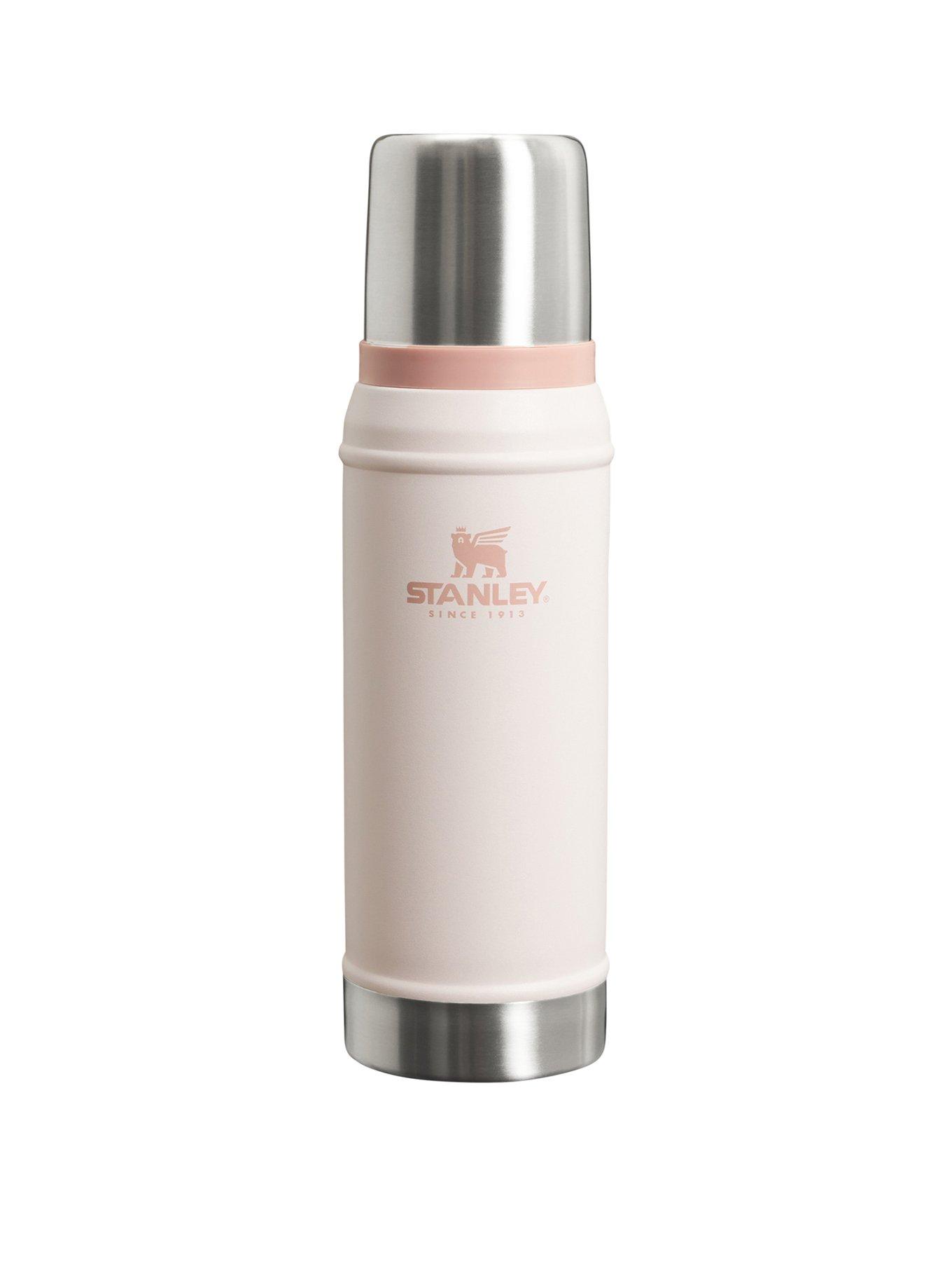 Image 1 of 1 of Stanley Legendary Classic Bottle 0.75L