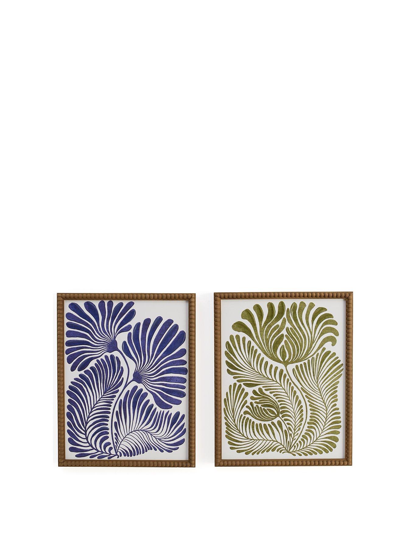 Image 2 of 7 of The Very Collection Set of 2 Botanical Prints with Bobbin Edge Frame 40x50cm - FSC &reg; Certified