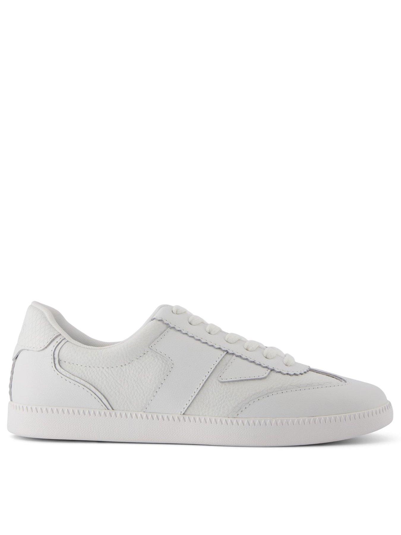 undefined Collins Trainers