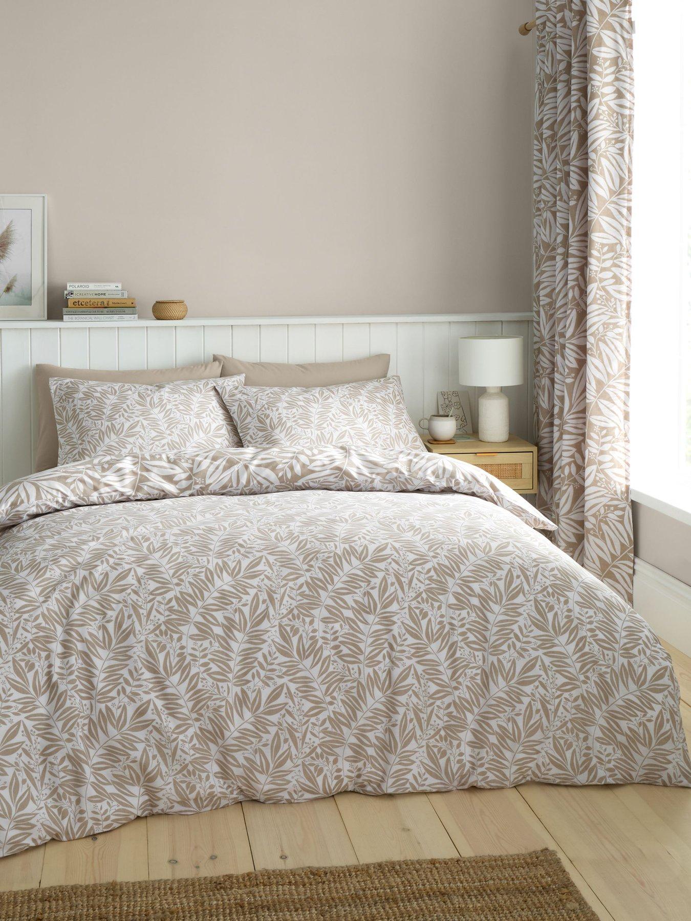 Image 3 of 6 of Catherine Lansfield Sorrel Leaf Duvet Cover Set in Natural