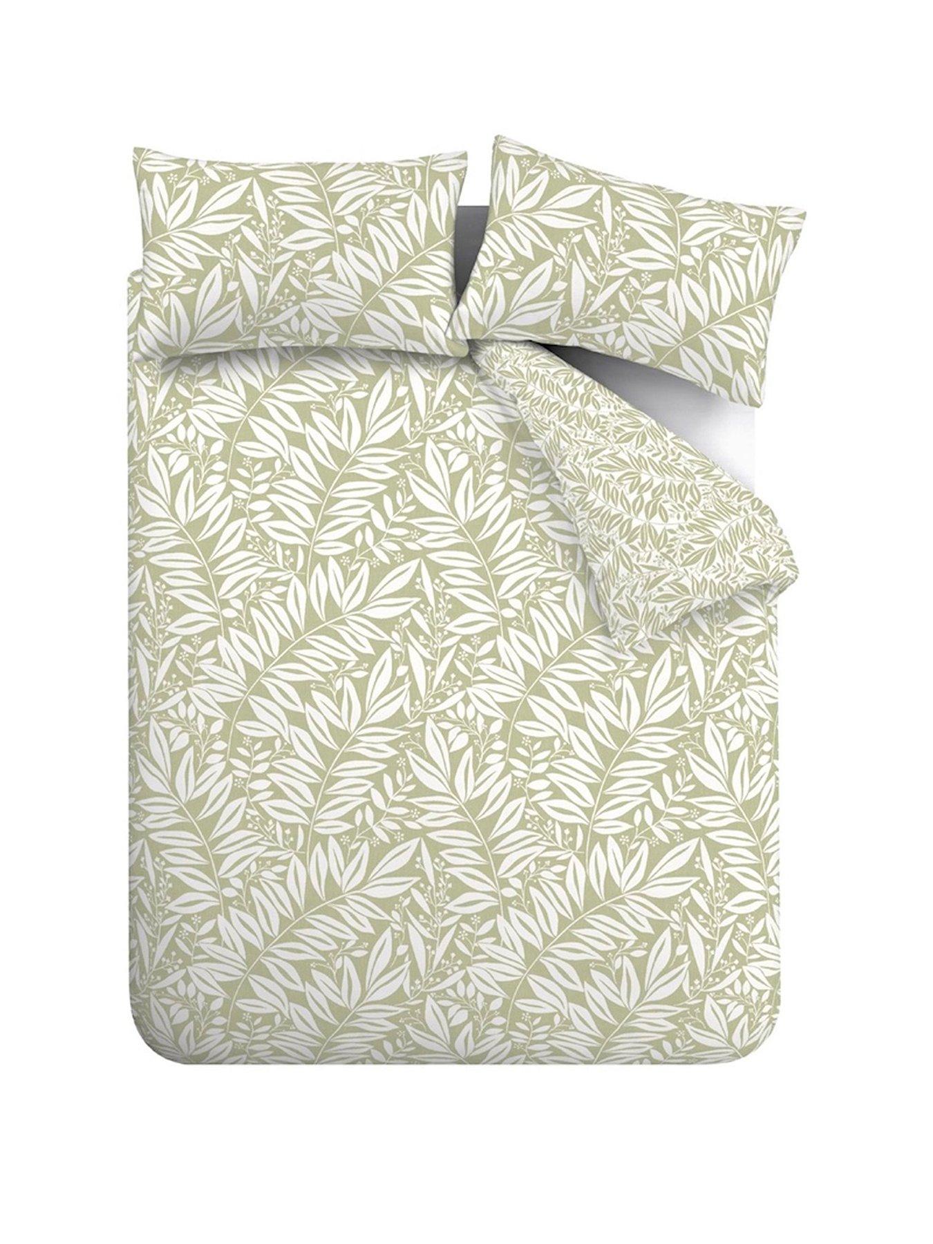 Image 2 of 6 of Catherine Lansfield Sorrel Leaf Duvet Cover Set in Green