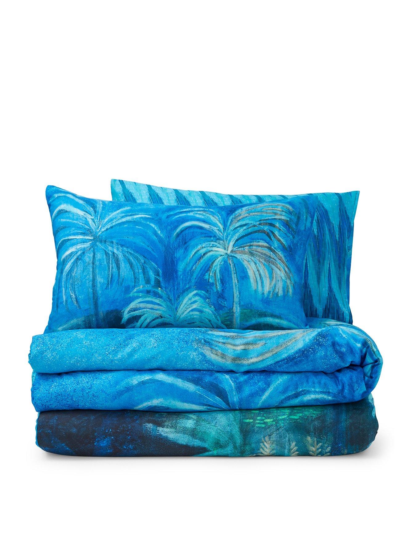 Image 2 of 5 of Matthew Williamson Midnight Palms 100% Cotton Sateen Duvet Set