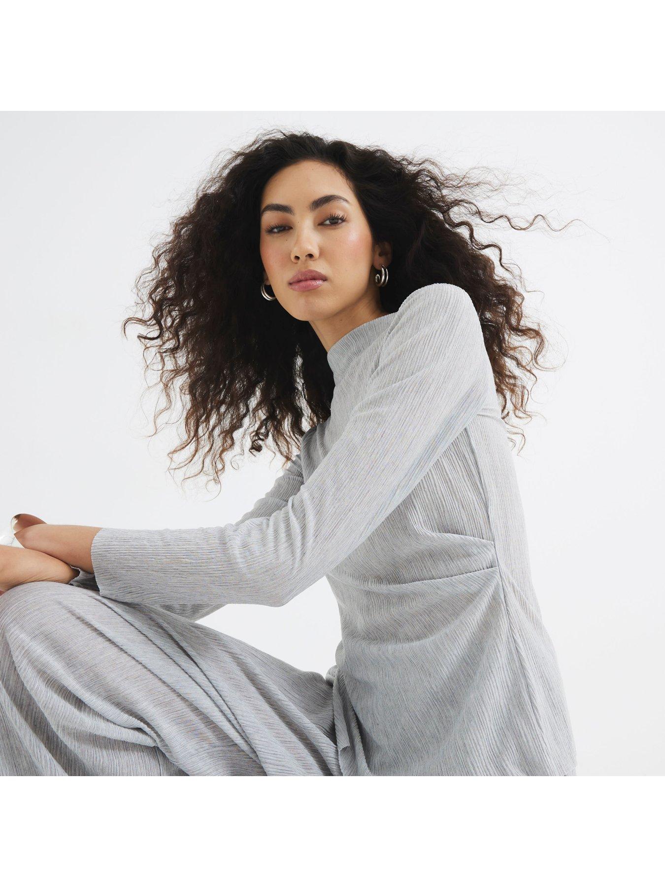 Image 4 of 5 of River Island Drape Asymmetric Top Set - Light Grey