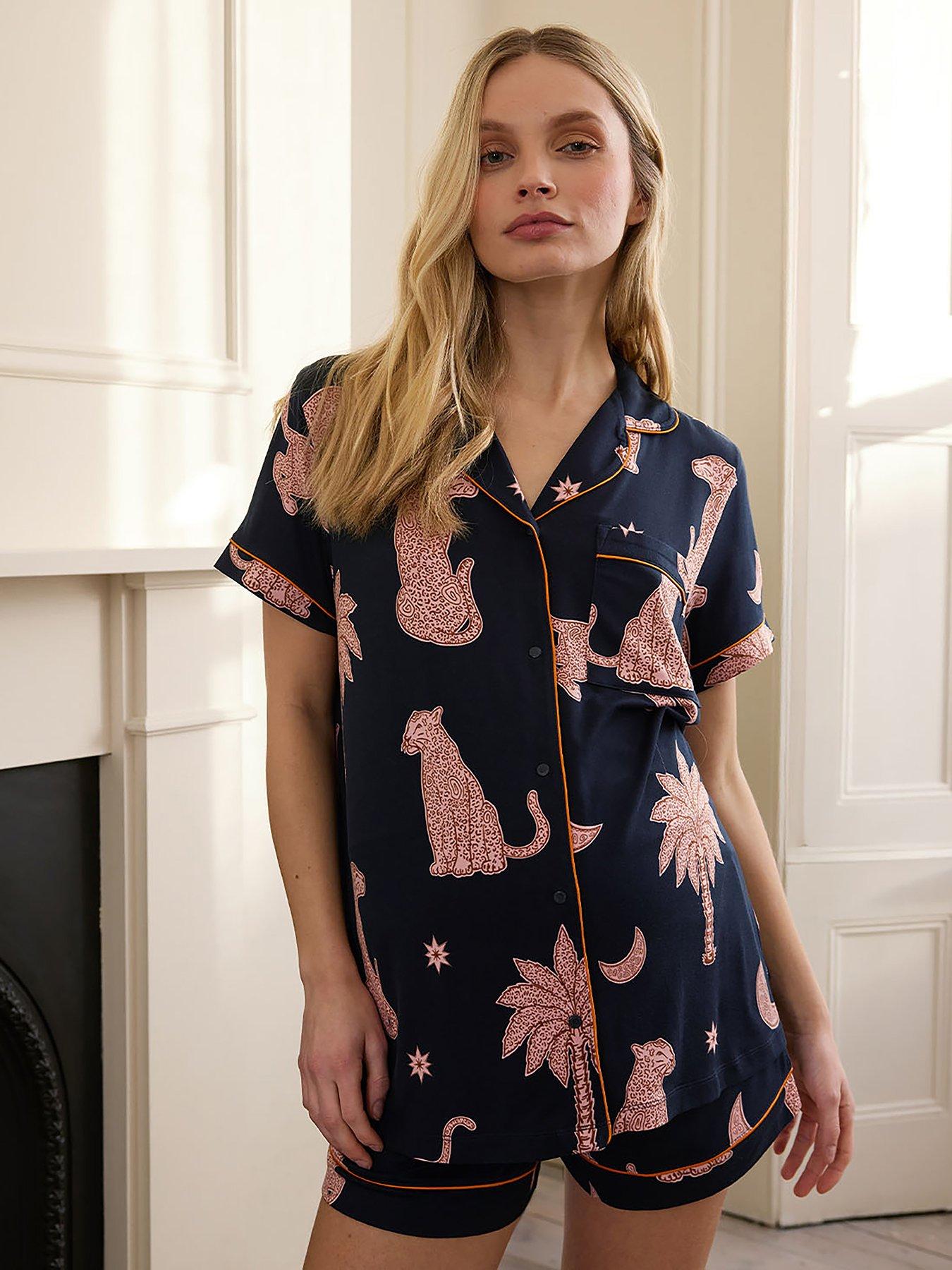 Image of CHELSEA PEERS Maternity Short Sleeve Revere And Short Pyjama Set - Abstract Shapes Leopards