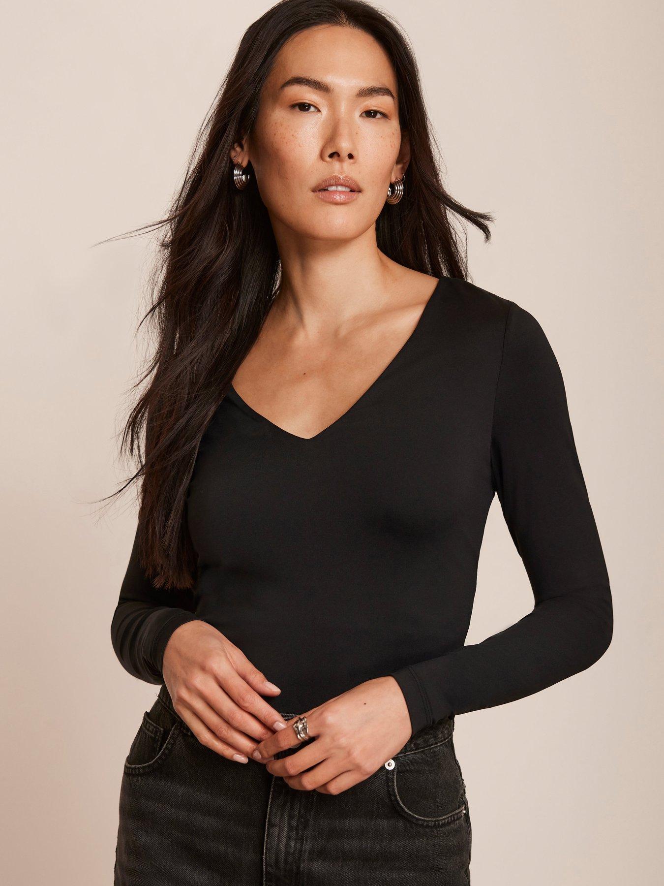undefined Layering V-Neck Top - Black