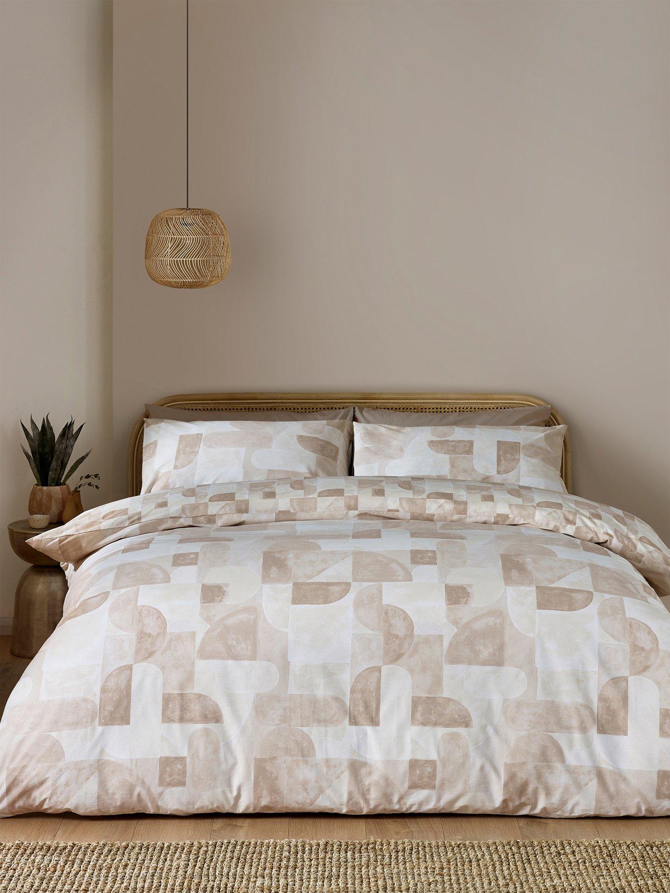 Catherine Lansfield Sloane Geo Duvet Set