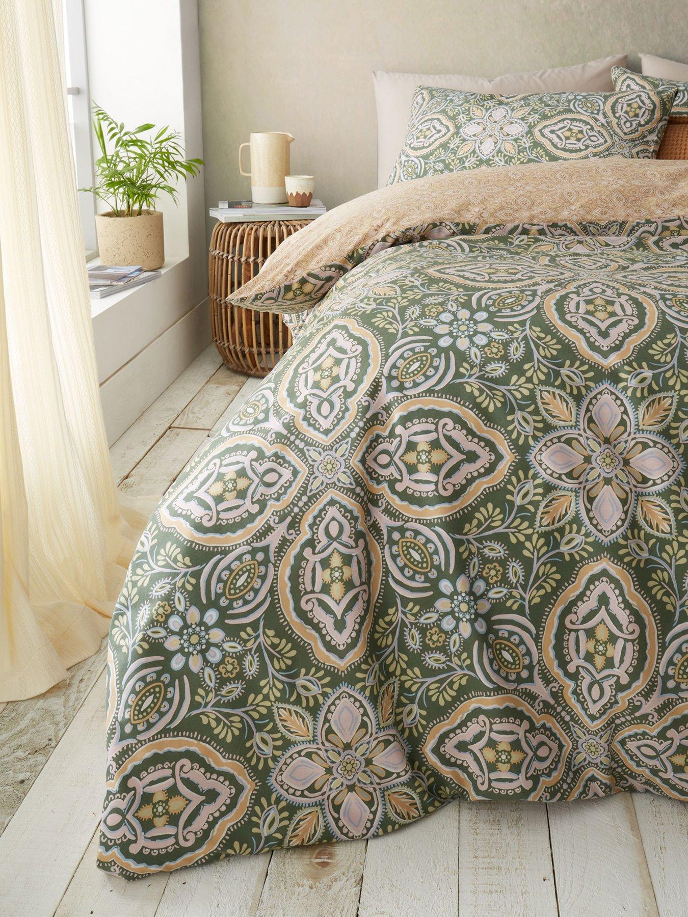 Image 7 of 7 of Pineapple Elephant Alba Duvet Cover Set