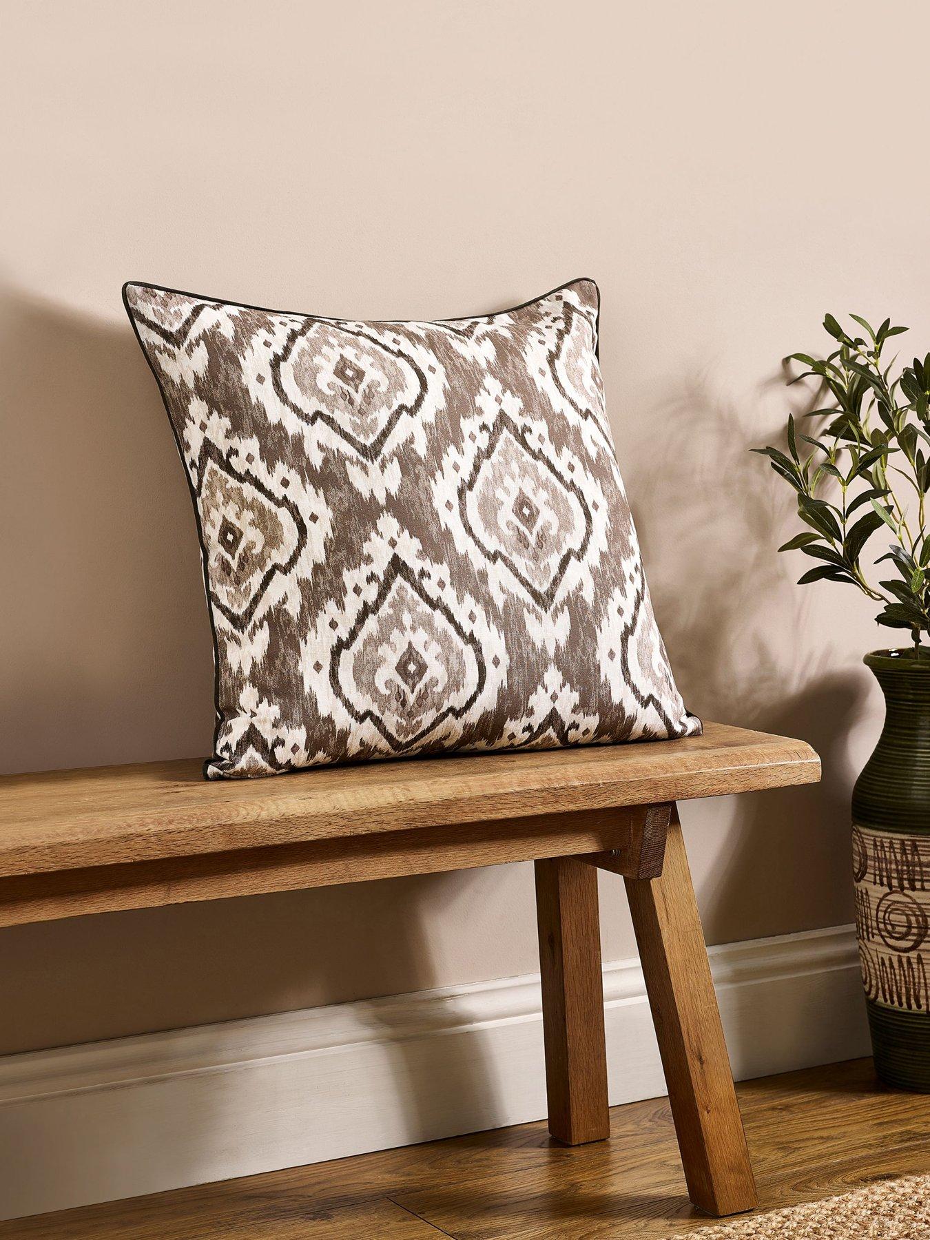 Pineapple Elephant Suri Cushion