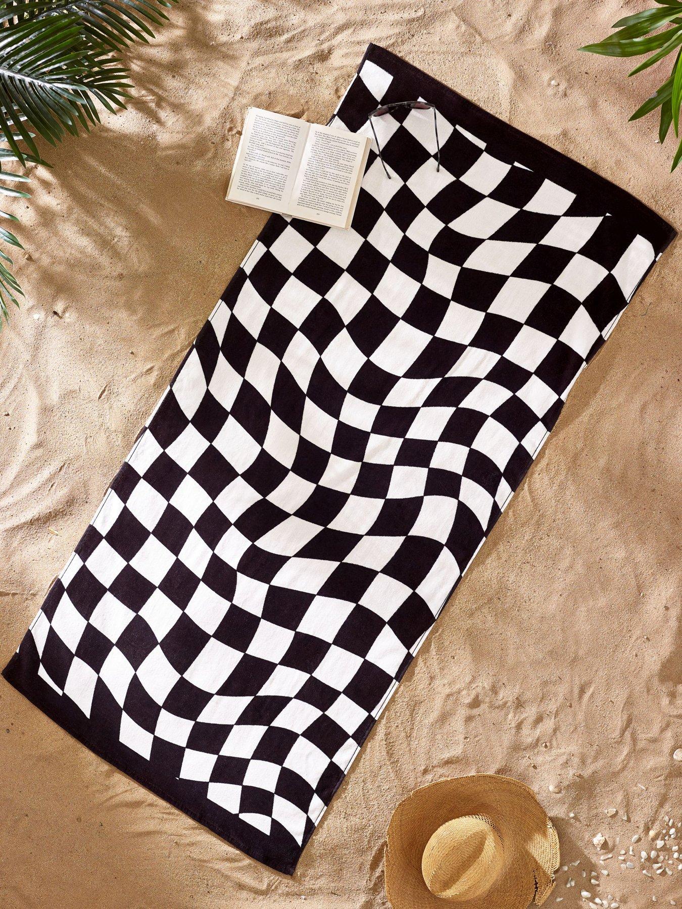 undefined Checkerboard 100% Cotton Beach Towel