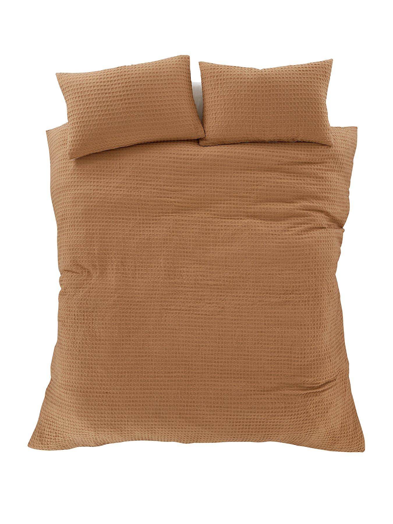 Image 2 of 6 of Pineapple Elephant Muscat Waffle Duvet Set - Caramel