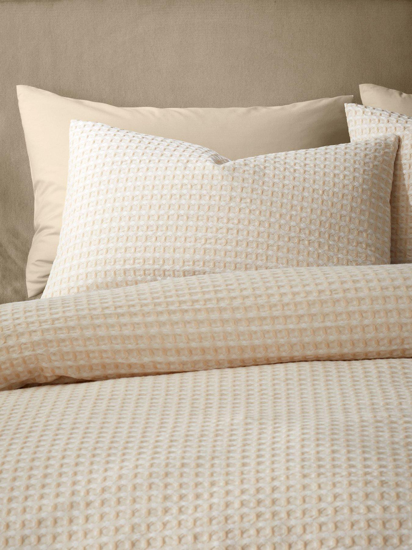 Image 3 of 6 of Pineapple Elephant Muscat Waffle Duvet Set - Natural