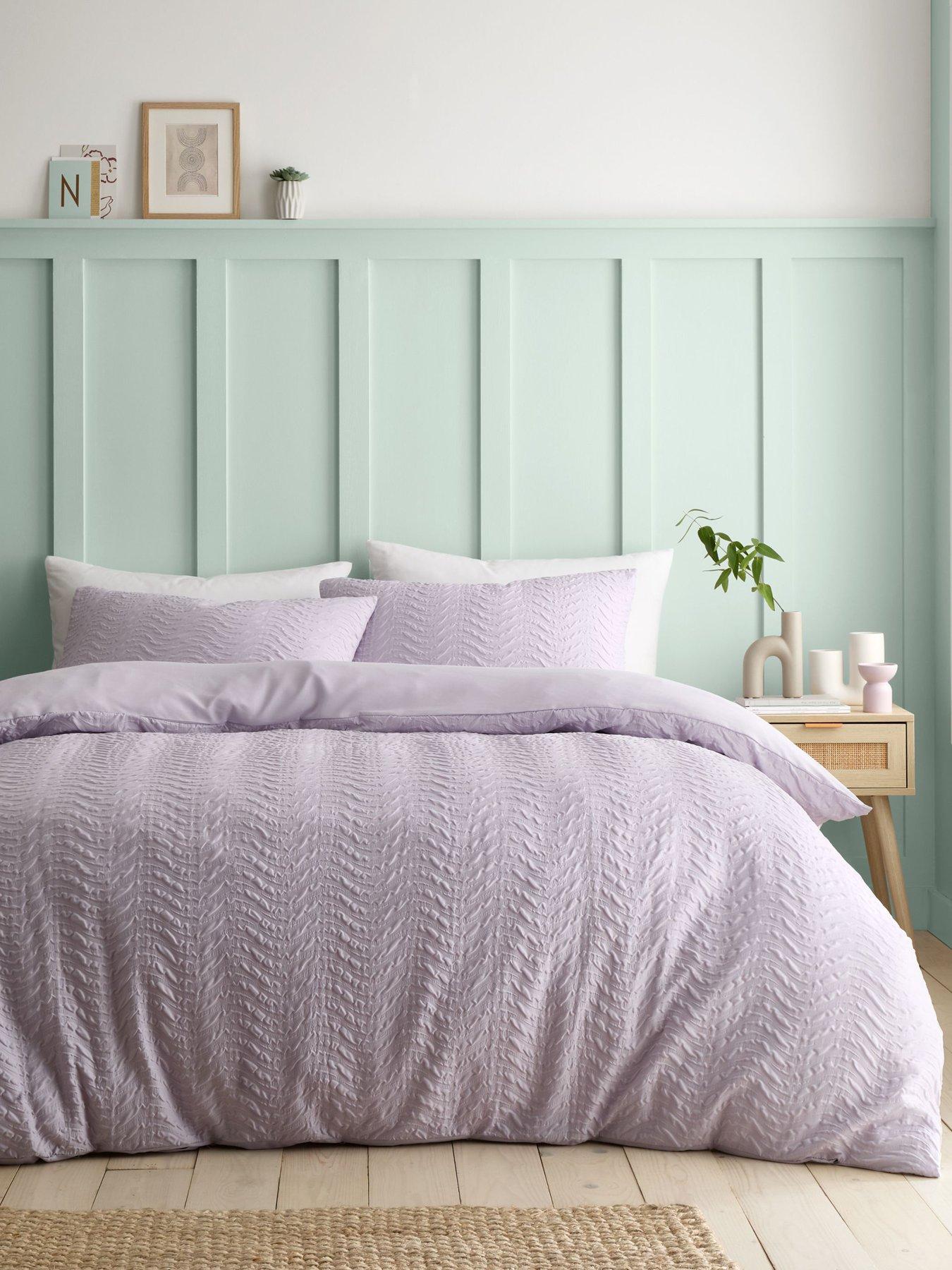 Image 3 of 6 of Catherine Lansfield Heatset Wave Duvet Set - Lilac