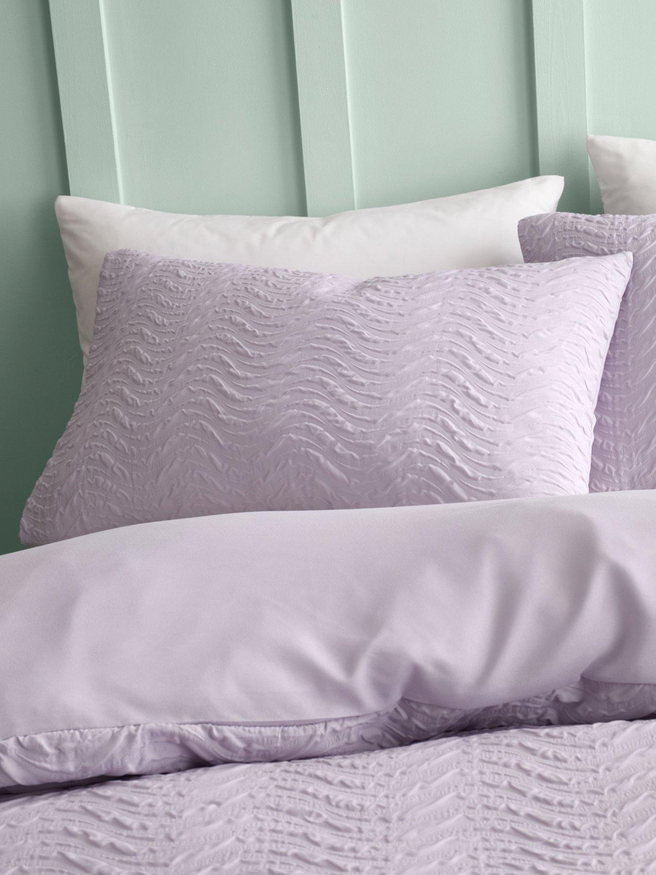 Image 4 of 6 of Catherine Lansfield Heatset Wave Duvet Set - Lilac