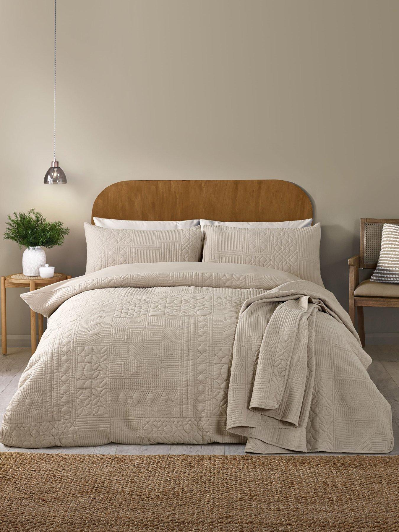 Catherine Lansfield Folkstone Geo Duvet Cover Set- Natural