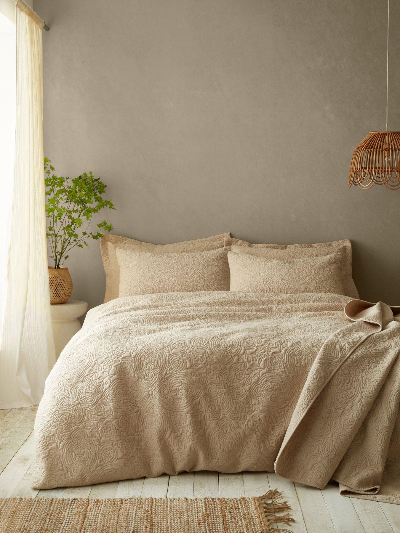 Product photograph of Pineapple Elephant Casablanca Pinsonic Duvet Cover Set from very.co.uk