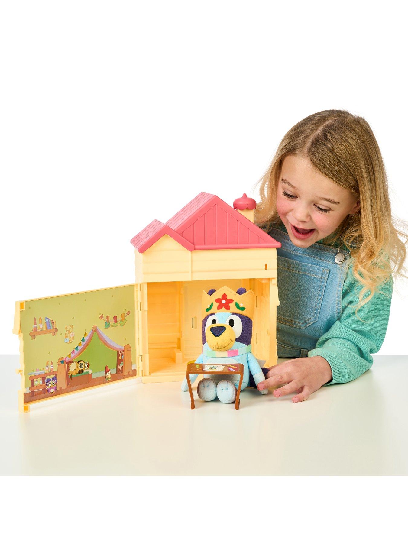 Image 4 of 7 of Bluey Bluey's Playdate Plush Surprise