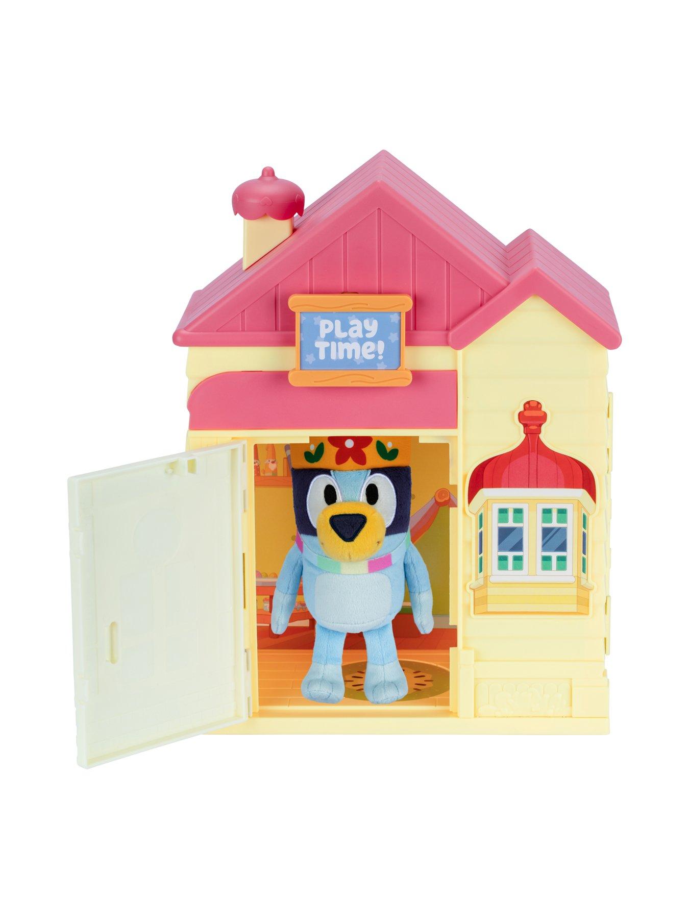 Image 7 of 7 of Bluey Bluey's Playdate Plush Surprise
