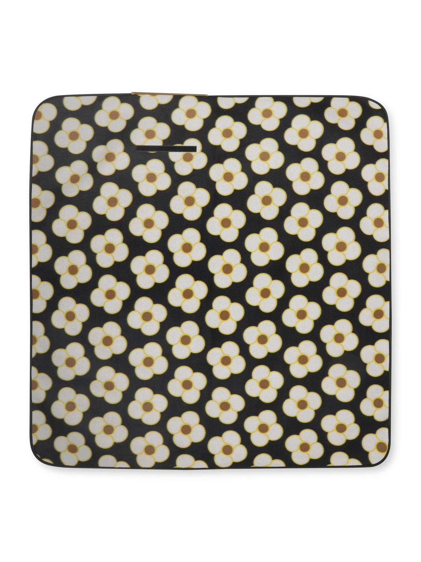 Image 4 of 6 of Regatta Orla Kiely Picnic Rug - Yellow Flower