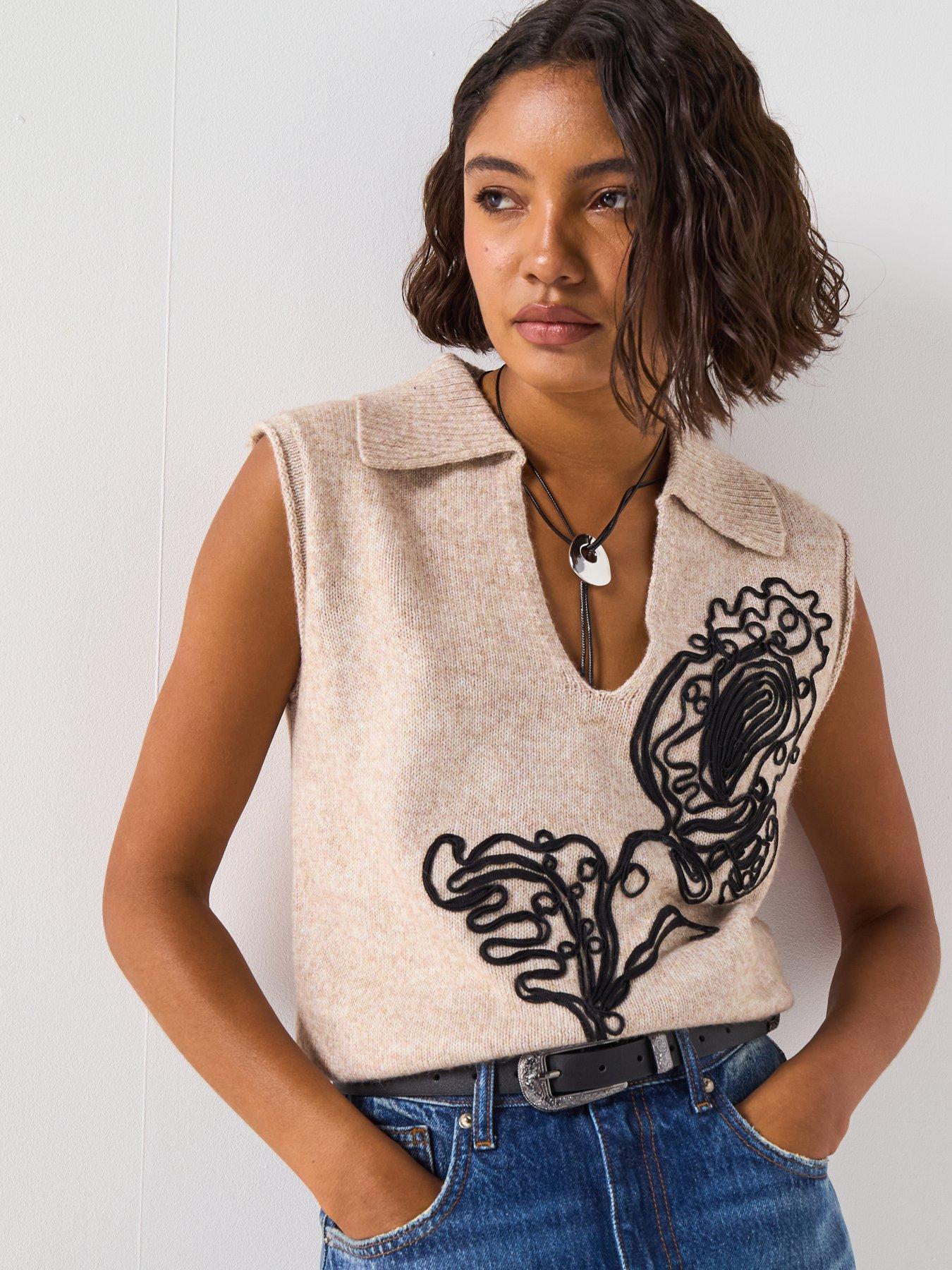 undefined Collared Neck Embroidered Knitted Vest