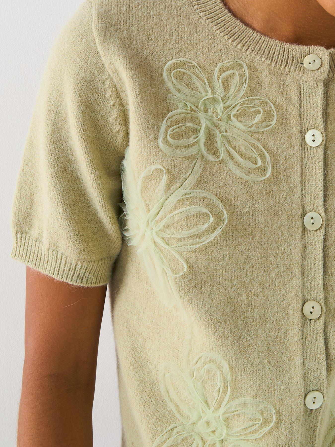 Image 5 of 6 of V by Very Short Sleeve Flower Detail Knitted Cardigan - Green