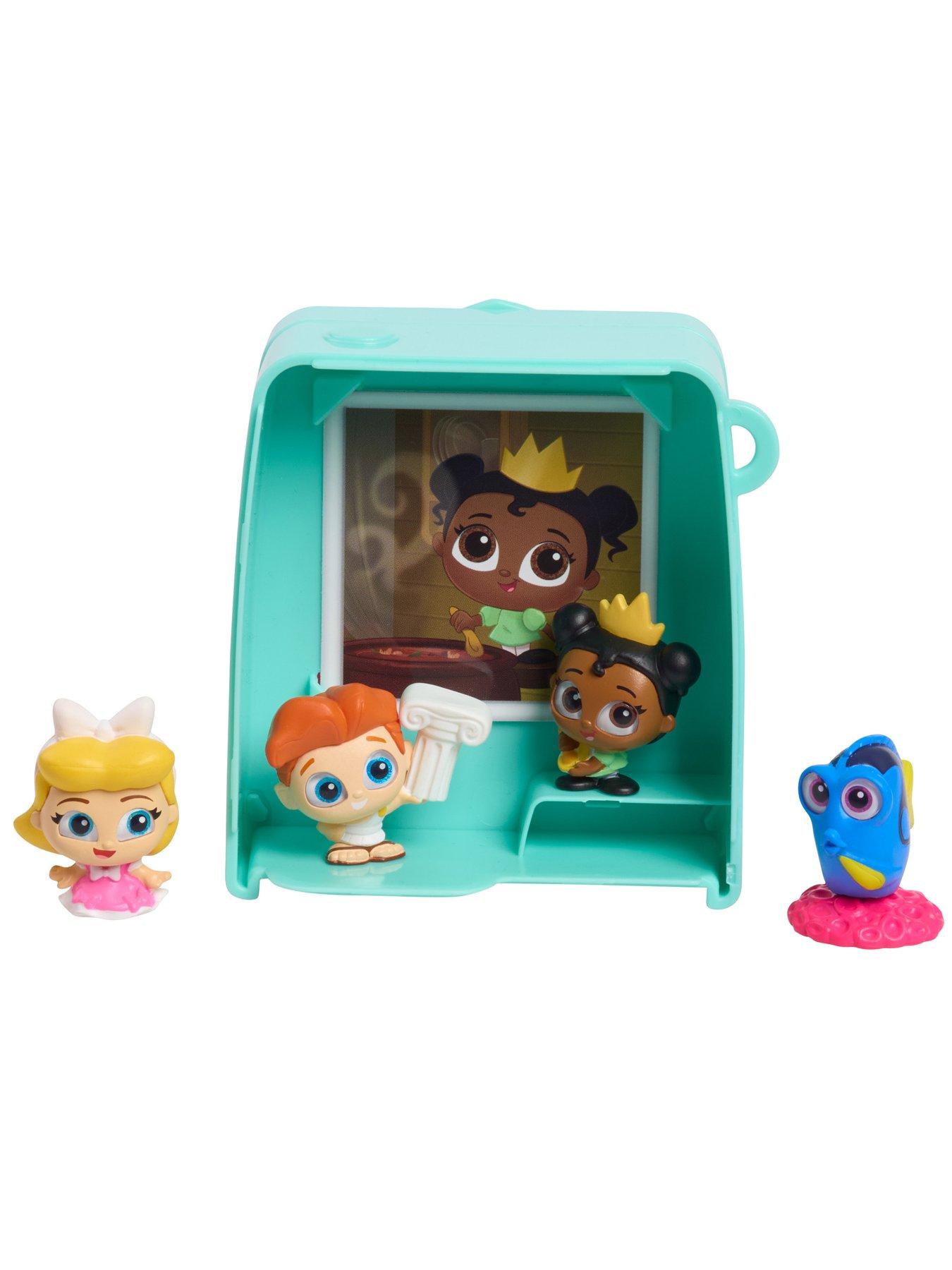 Image 7 of 8 of Disney Doorables Doorables Remember When Peek (S13)