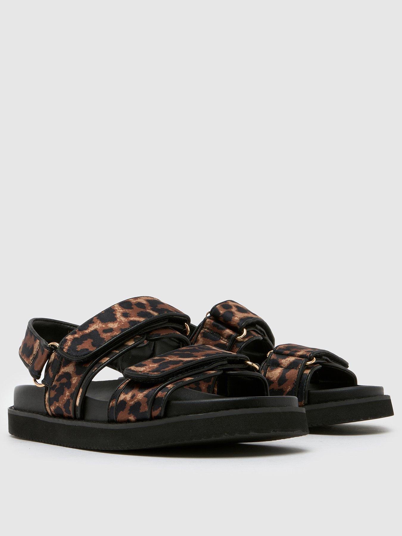SCHUH Tiesha Footbed Sandals Leopard Very