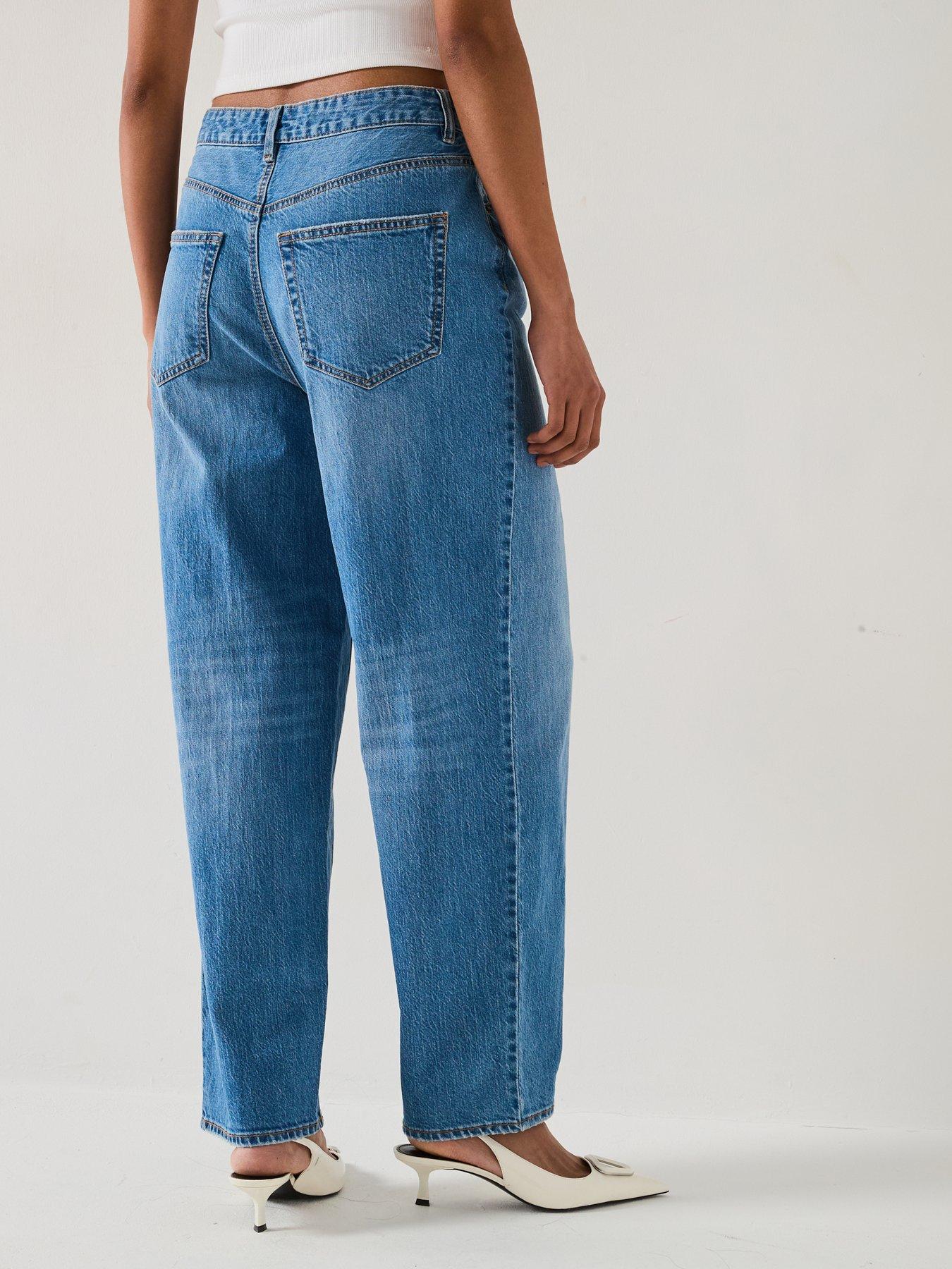 Image 2 of 6 of Vero Moda High Rise Barrel Jeans - Blue