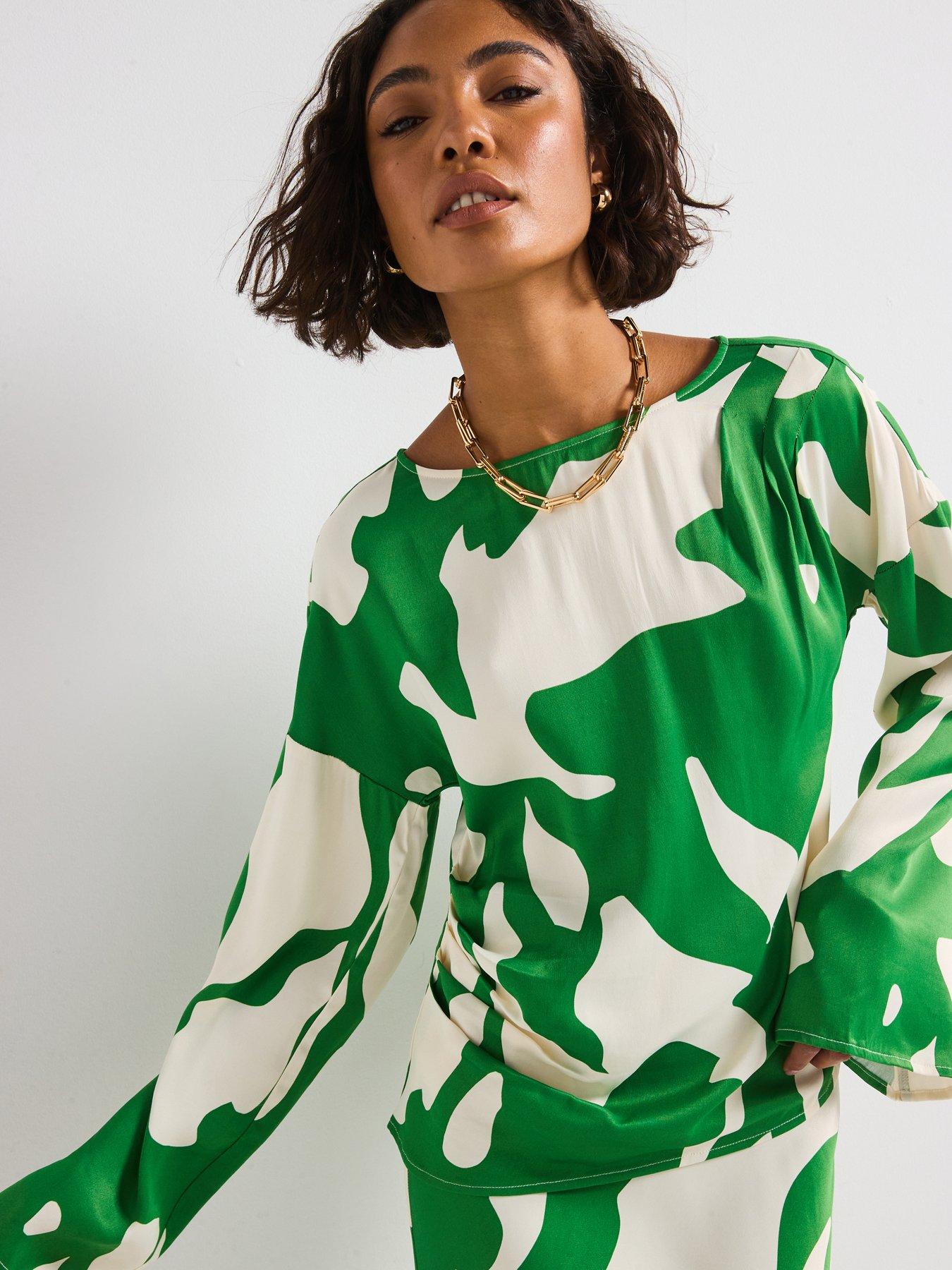 undefined Printed Flare Sleeve Top - Green