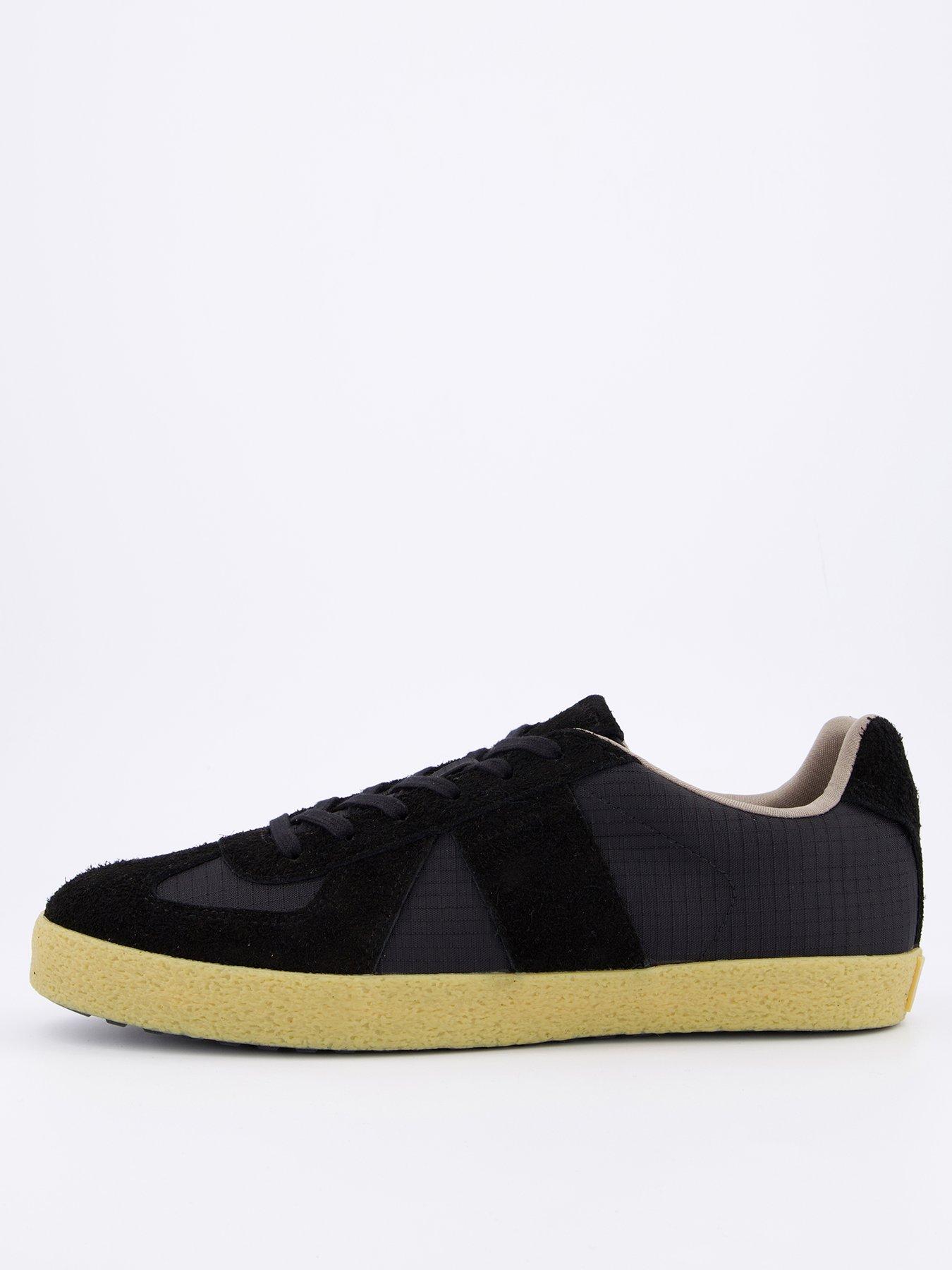 undefined Men's Jaimee Low Top Trainers - Black