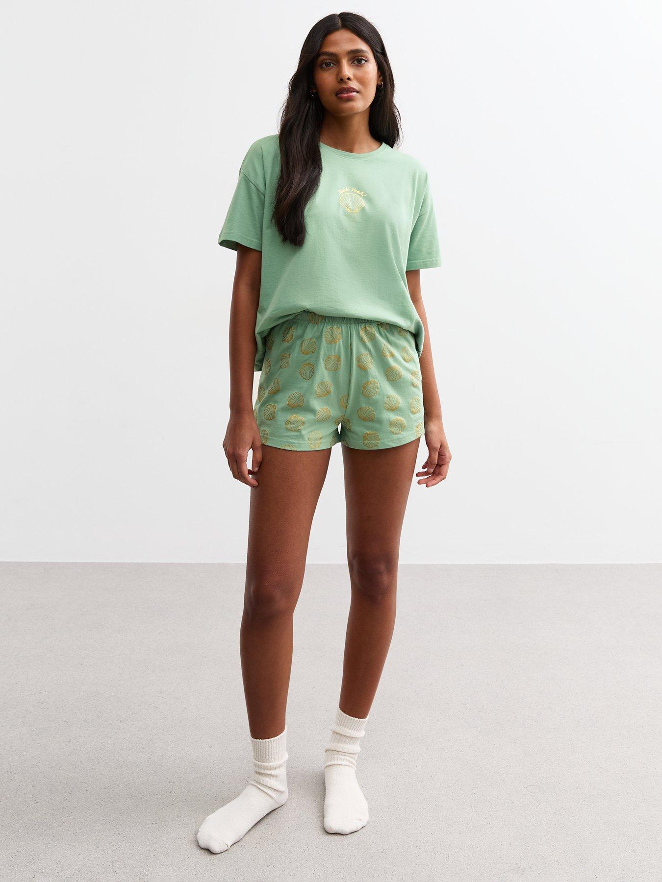 Image 3 of 4 of New Look Shell Yeah Short Pyjama Set - Green