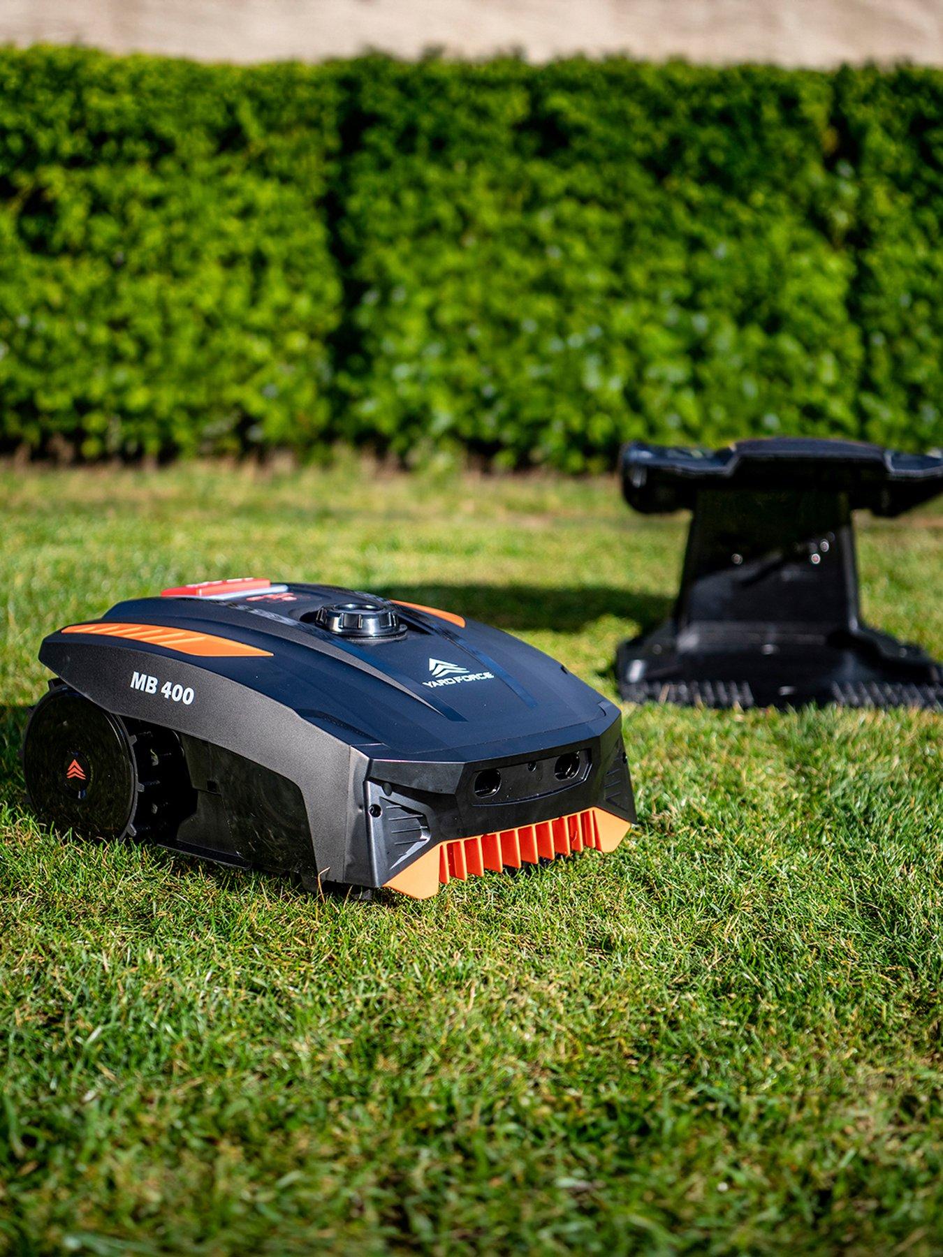 Image 4 of 7 of Yard Force Robotic Lawnmower with App control for gardens up to 400m&sup2; - MB400