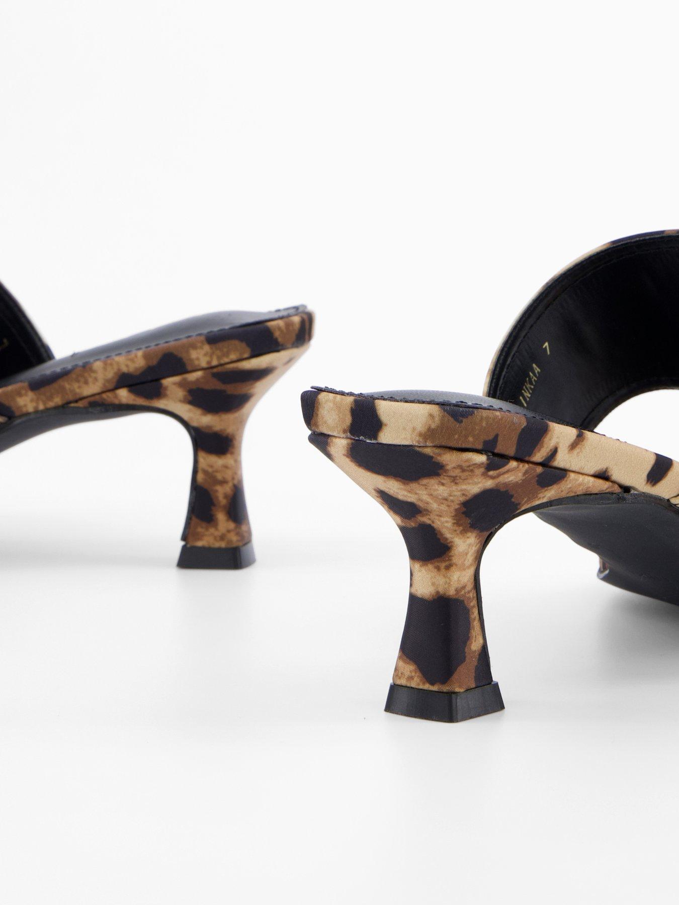 Image 6 of 7 of Raid Inkaa Toe Post Hardware Sandal - Leopard Print