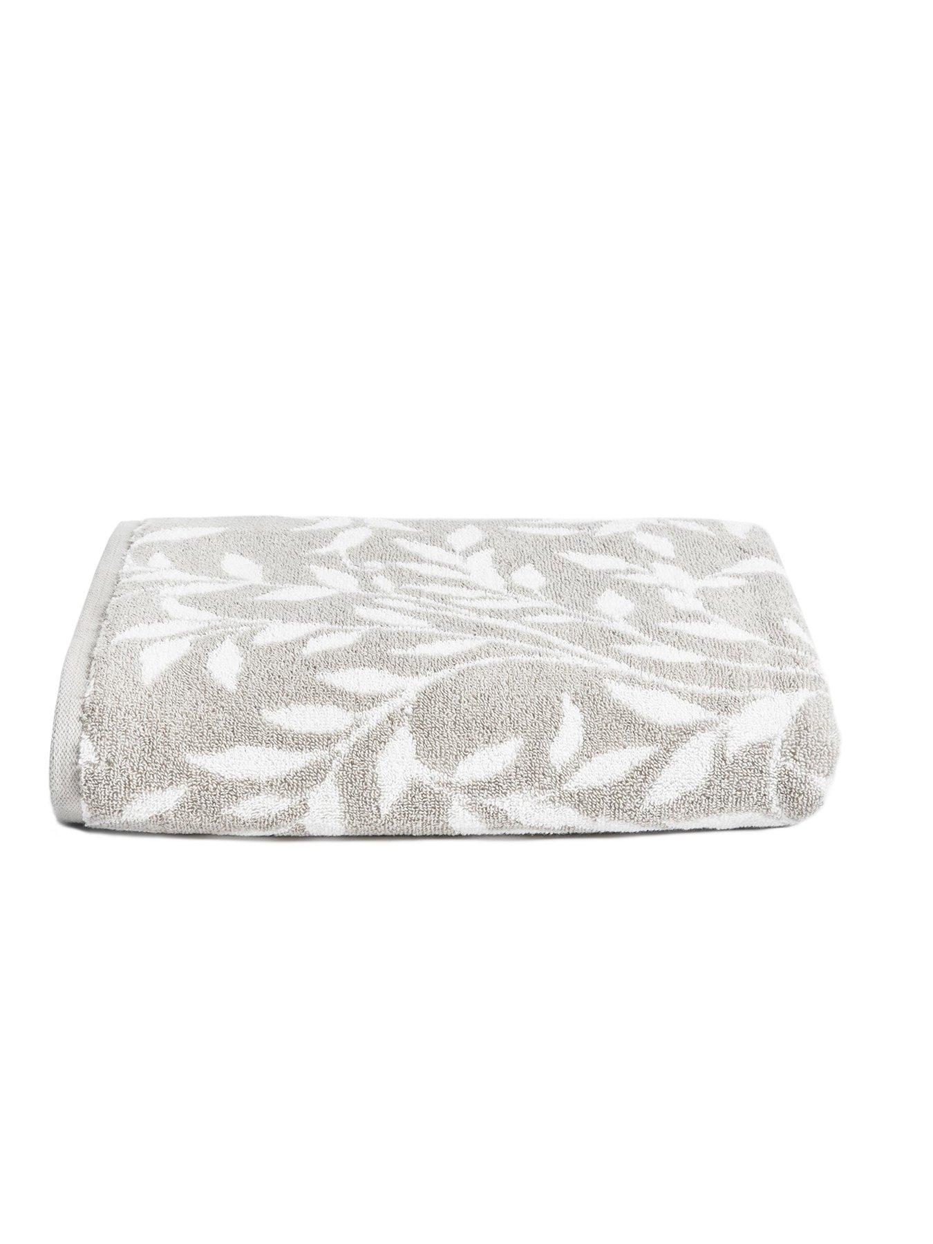 Image 3 of 3 of Dreams & Drapes Sandringham 100% Cotton Hand Towel