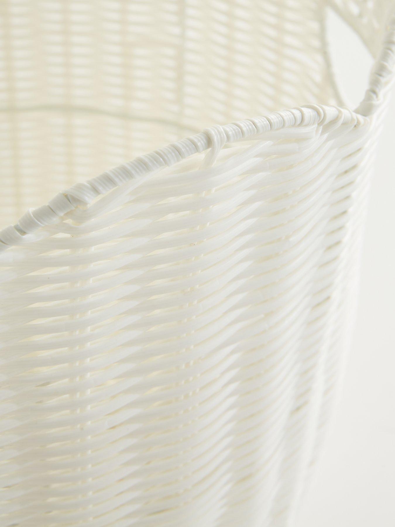 Image 5 of 6 of The Very Collection Scallop Round Basket 37cm