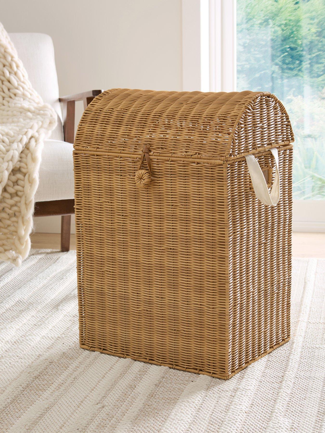 Very Home Scallop Chest Laundry Basket