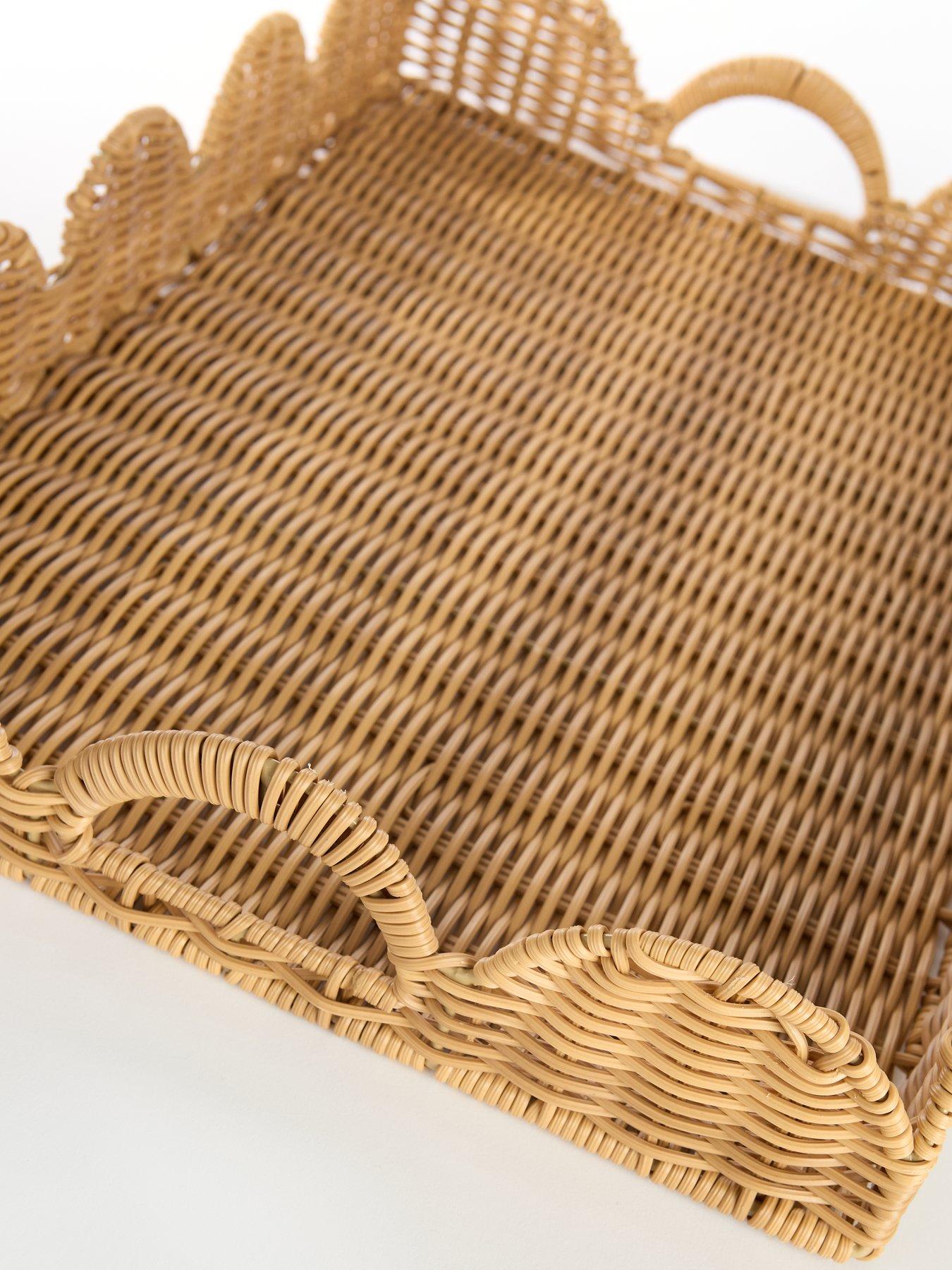 Image 6 of 6 of The Very Collection Scallop Rectangle Tray 50cm